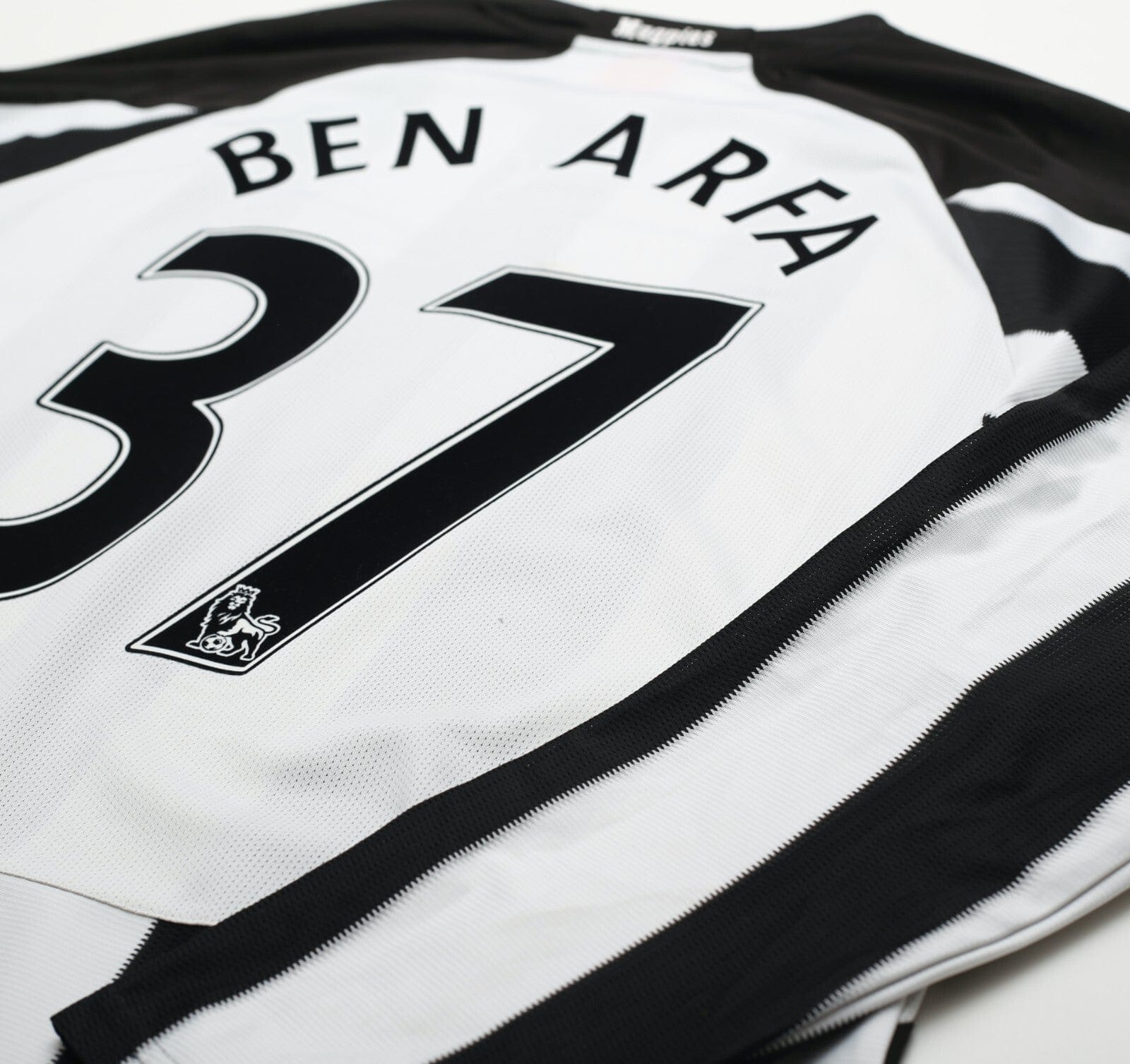 2010/11 BEN ARFA #37 Newcastle United Vintage PUMA L/S Home Football Shirt (XL)