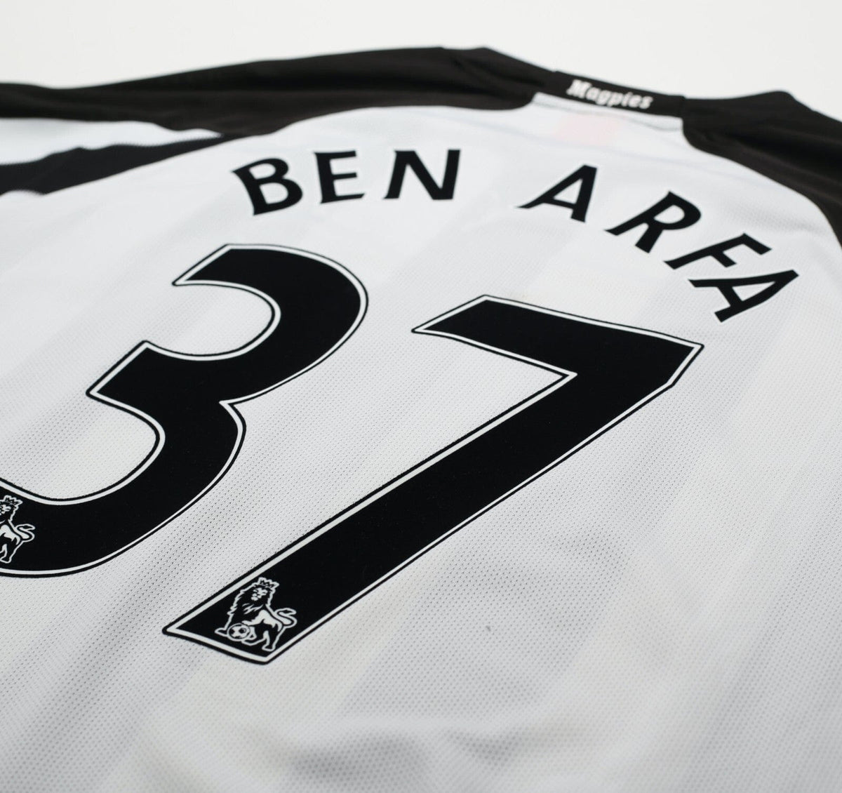 2010/11 BEN ARFA #37 Newcastle United Vintage PUMA L/S Home Football Shirt (XL)