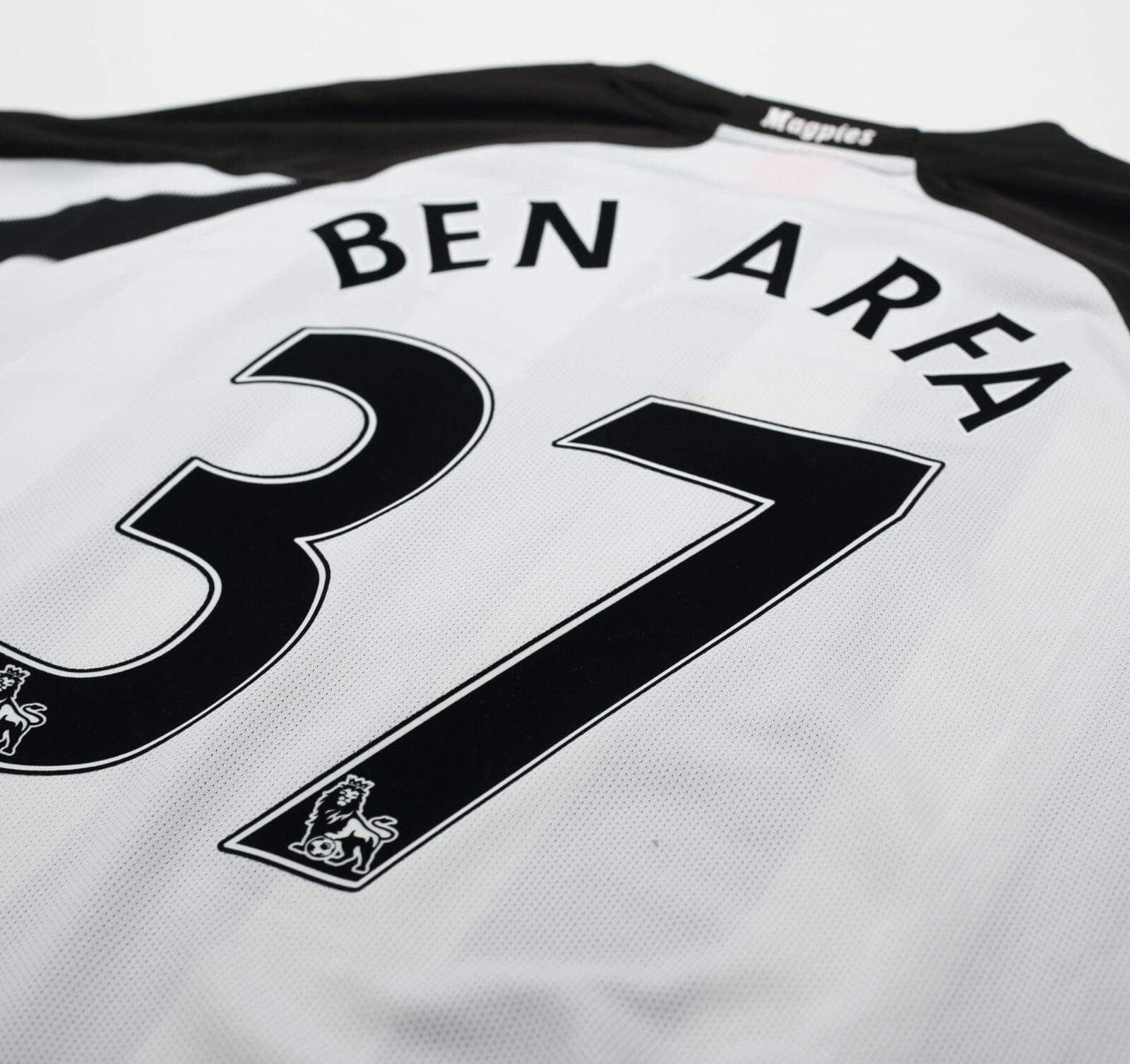 2010/11 BEN ARFA #37 Newcastle United Vintage PUMA L/S Home Football Shirt (XL)