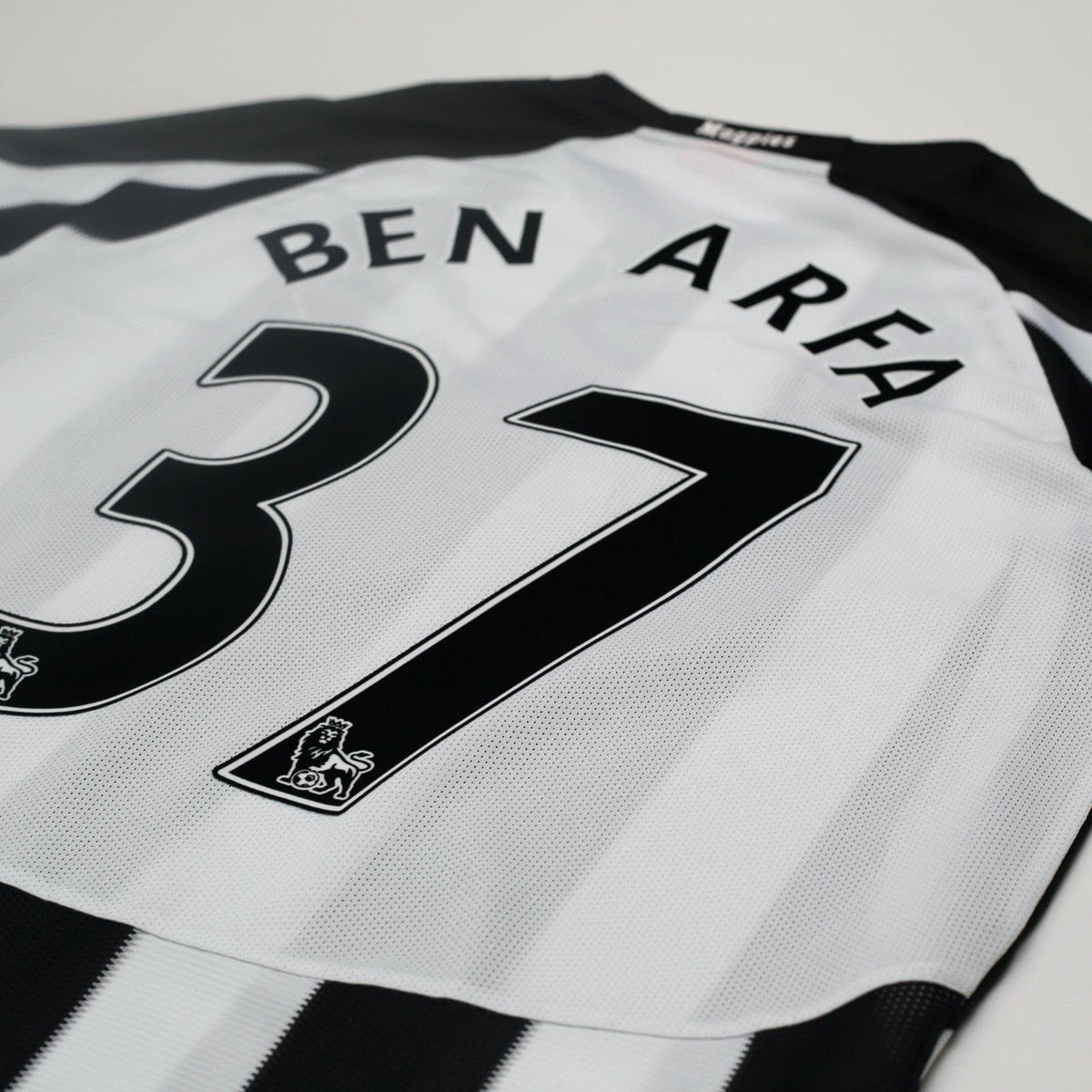 2010/11 Ben Arfa #37 Newcastle United Vintage PUMA LS Home Football Shirt (M)