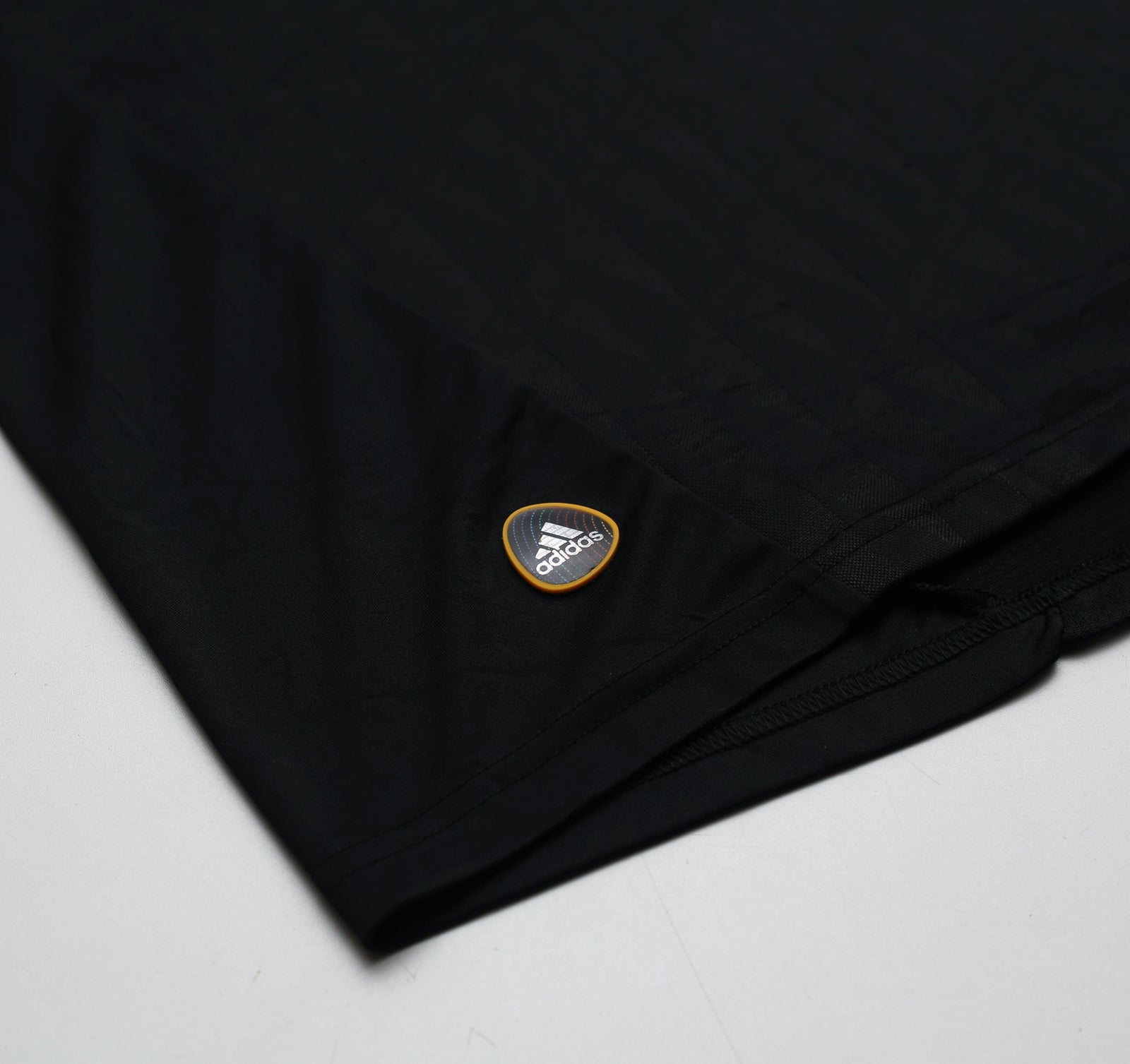 2010/11 GERRARD #8 Liverpool Vintage adidas Third Football Shirt (XL)