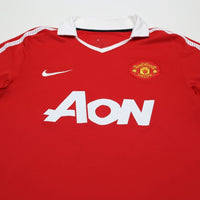 2010/11 Nani #17 Manchester United Vintage Home Football Shirt (M)