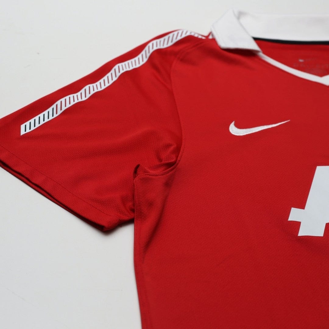 2010/11 Nani #17 Manchester United Vintage Home Football Shirt (M)