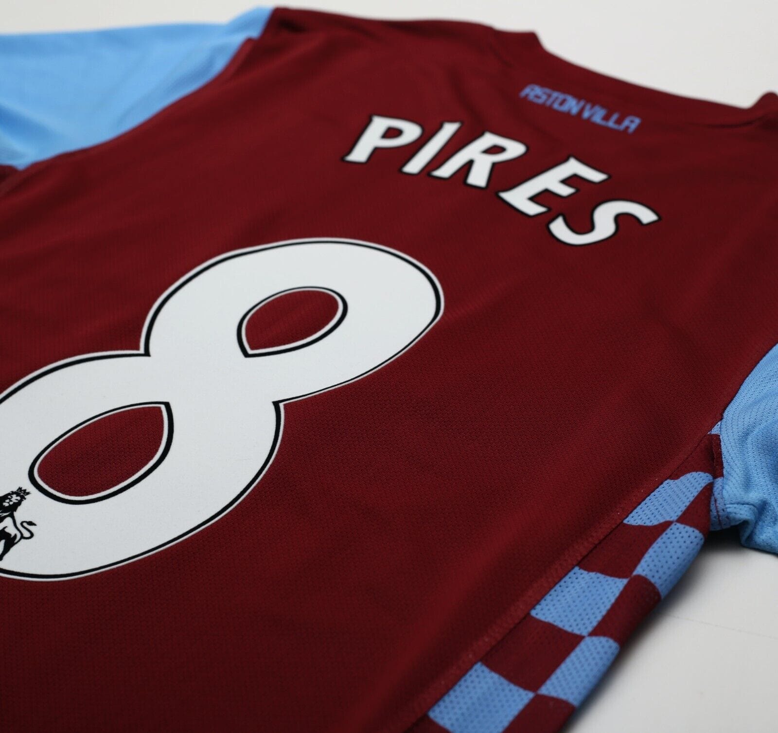 2010/11 PIRES #8 Aston Villa Vintage Nike Home Football Shirt (S)