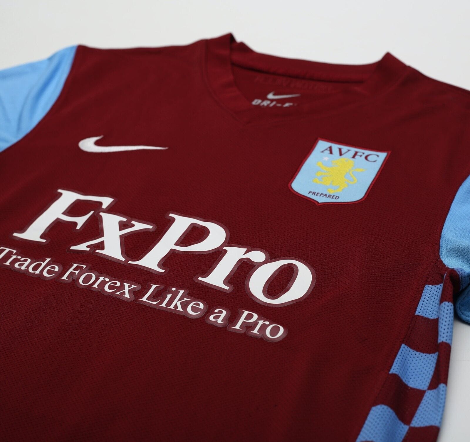 2010/11 PIRES #8 Aston Villa Vintage Nike Home Football Shirt (S)