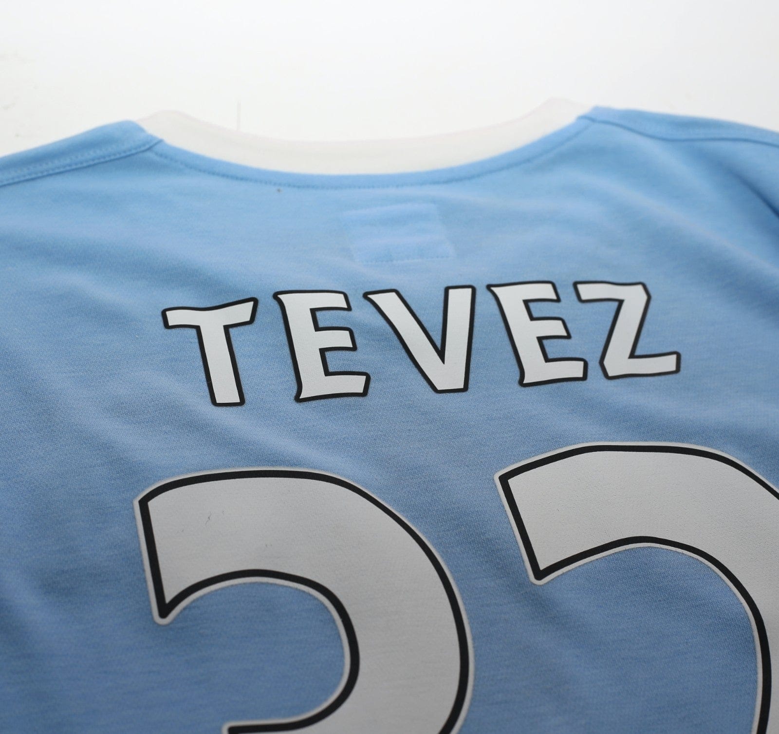 2010/11 TEVEZ #32 Manchester City Vintage Umbro Home Football Shirt (L) 44