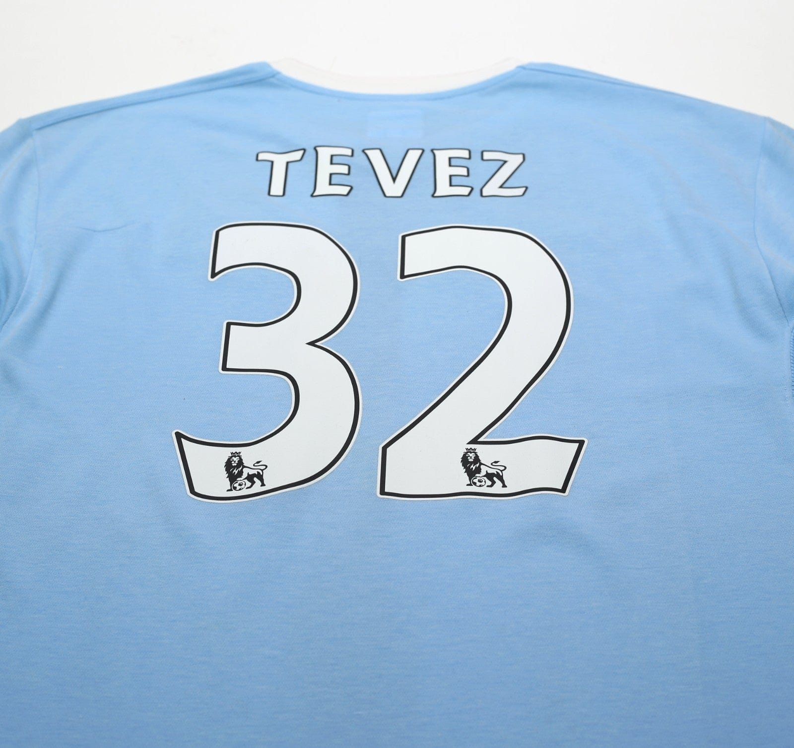 2010/11 TEVEZ #32 Manchester City Vintage Umbro Home Football Shirt (L) 44