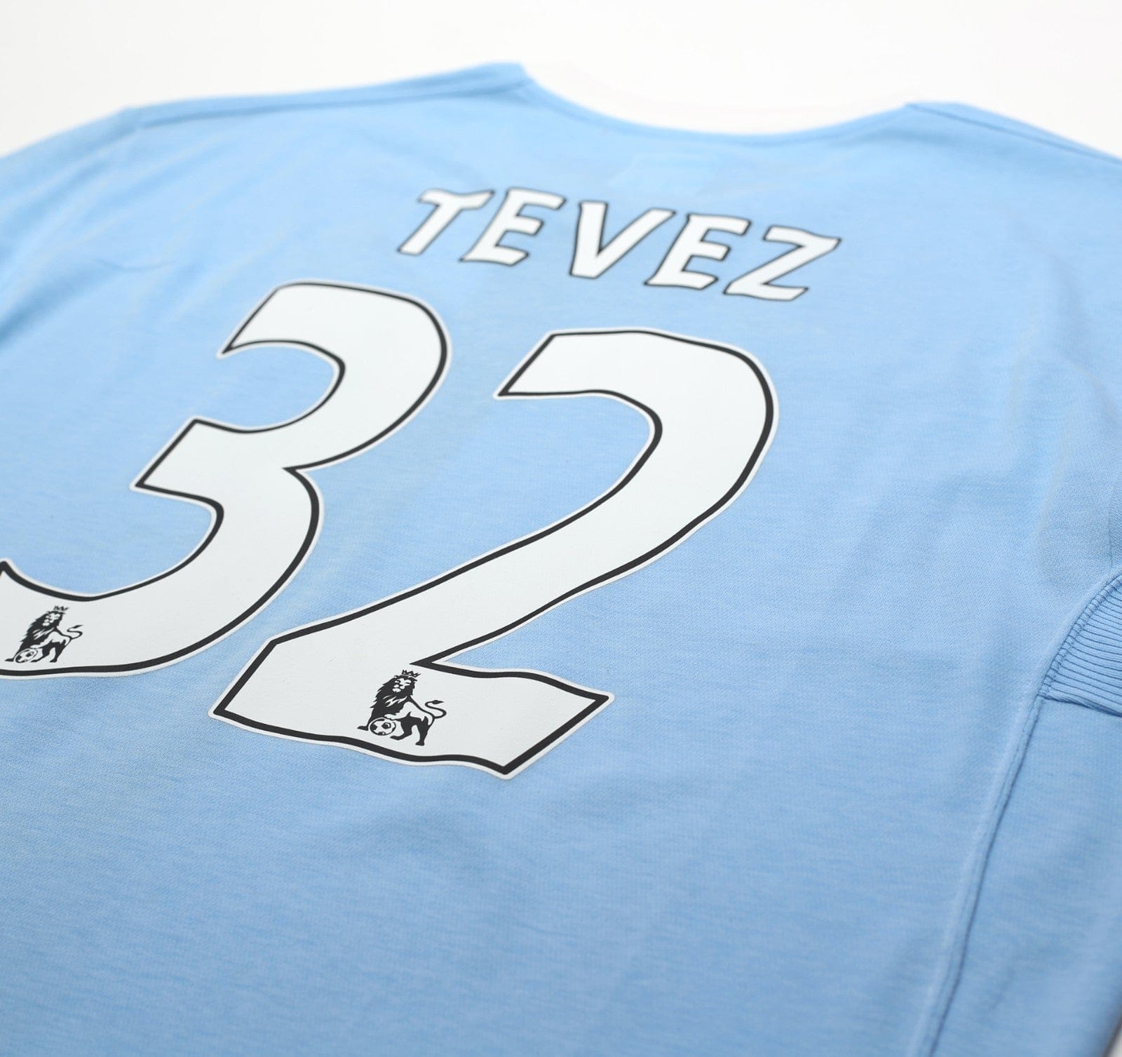 2010/11 TEVEZ #32 Manchester City Vintage Umbro Home Football Shirt (L) 44