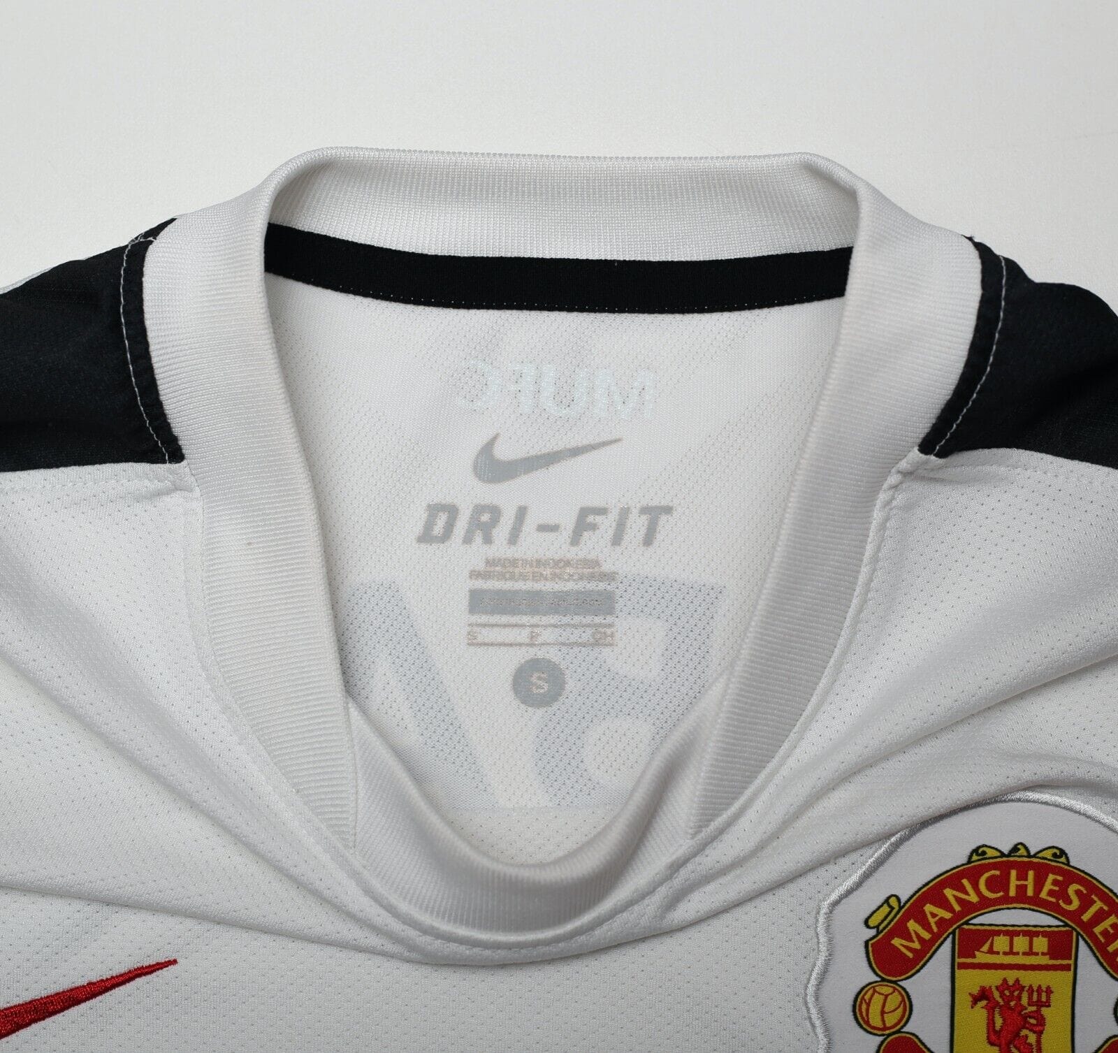 2010/12 BERBATOV #9 Manchester United Vintage Nike Away Football Shirt (S)