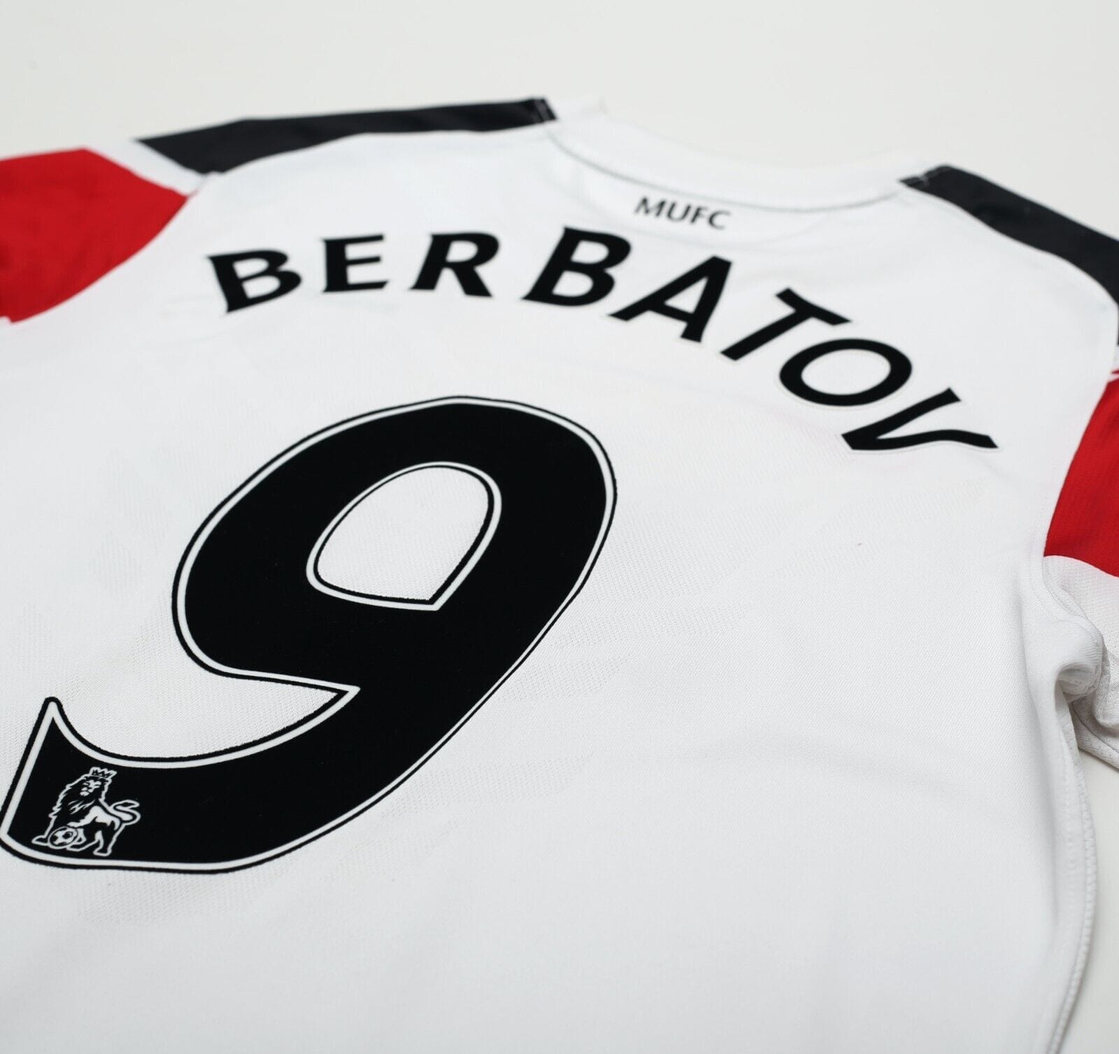 2010/12 BERBATOV #9 Manchester United Vintage Nike Away Football Shirt (S)