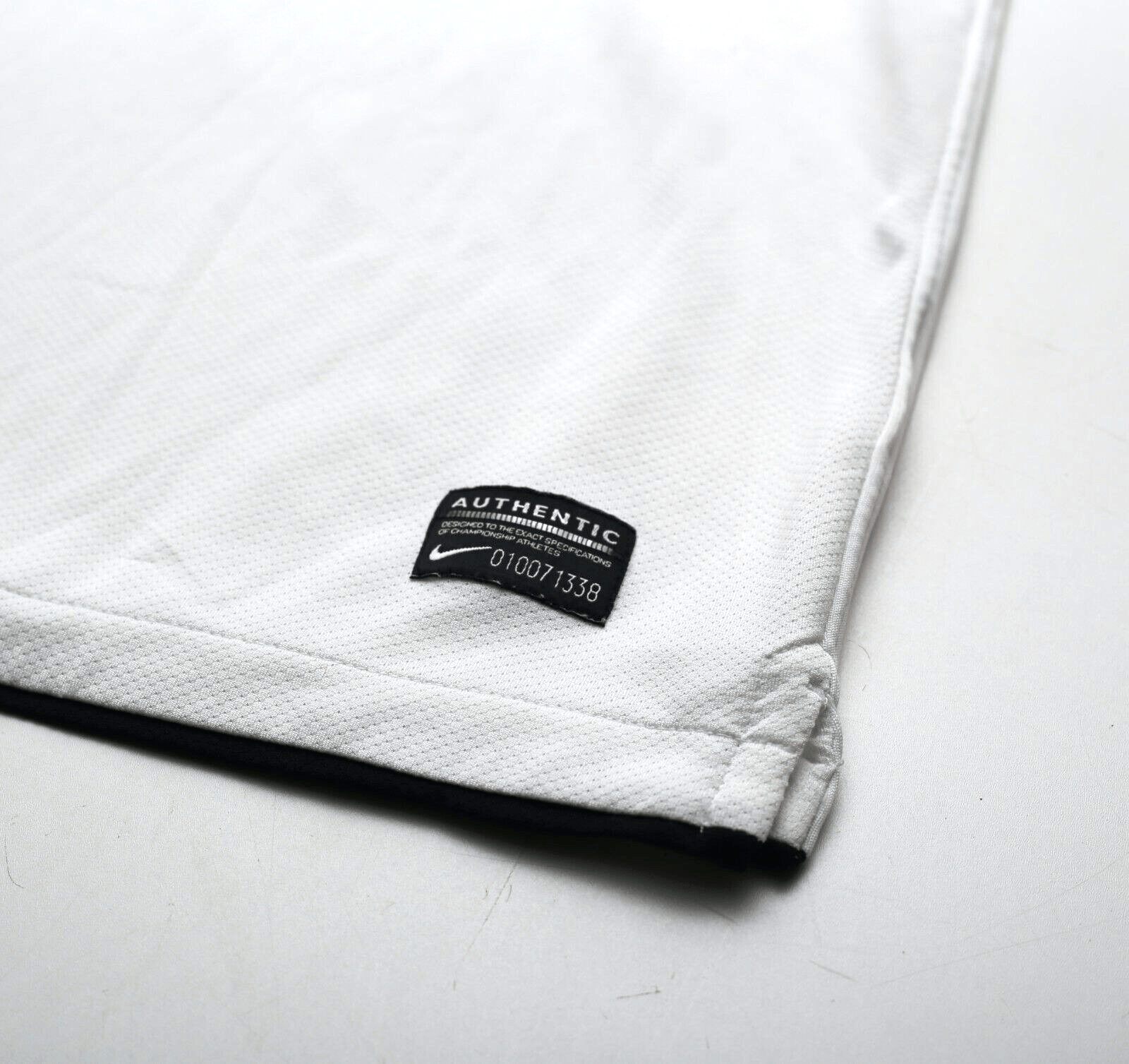 2010/12 BERBATOV #9 Manchester United Vintage Nike Away Football Shirt (S)