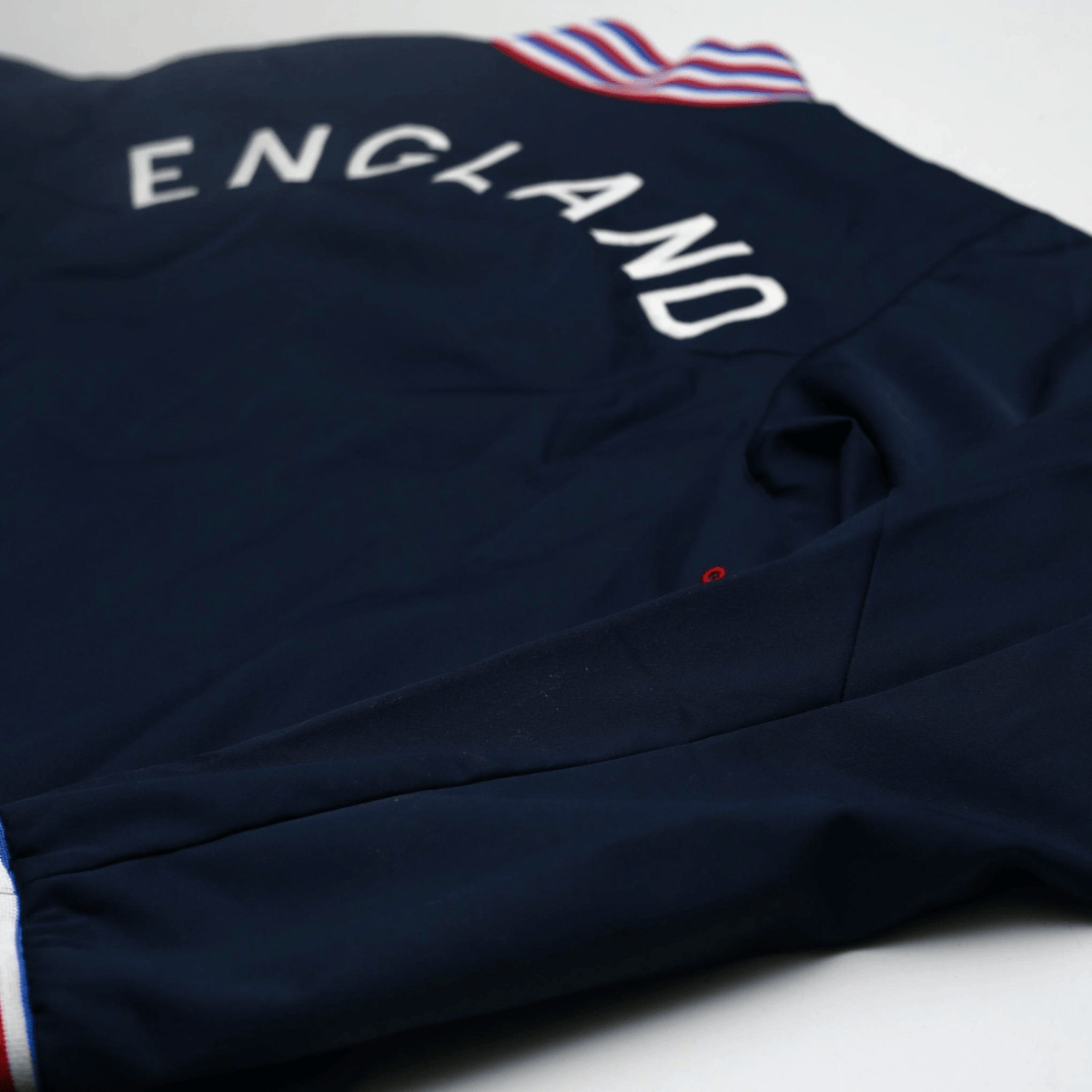 2010/12 England 'Retro 1966' Umbro Football Track Top Anthem Jacket (L)