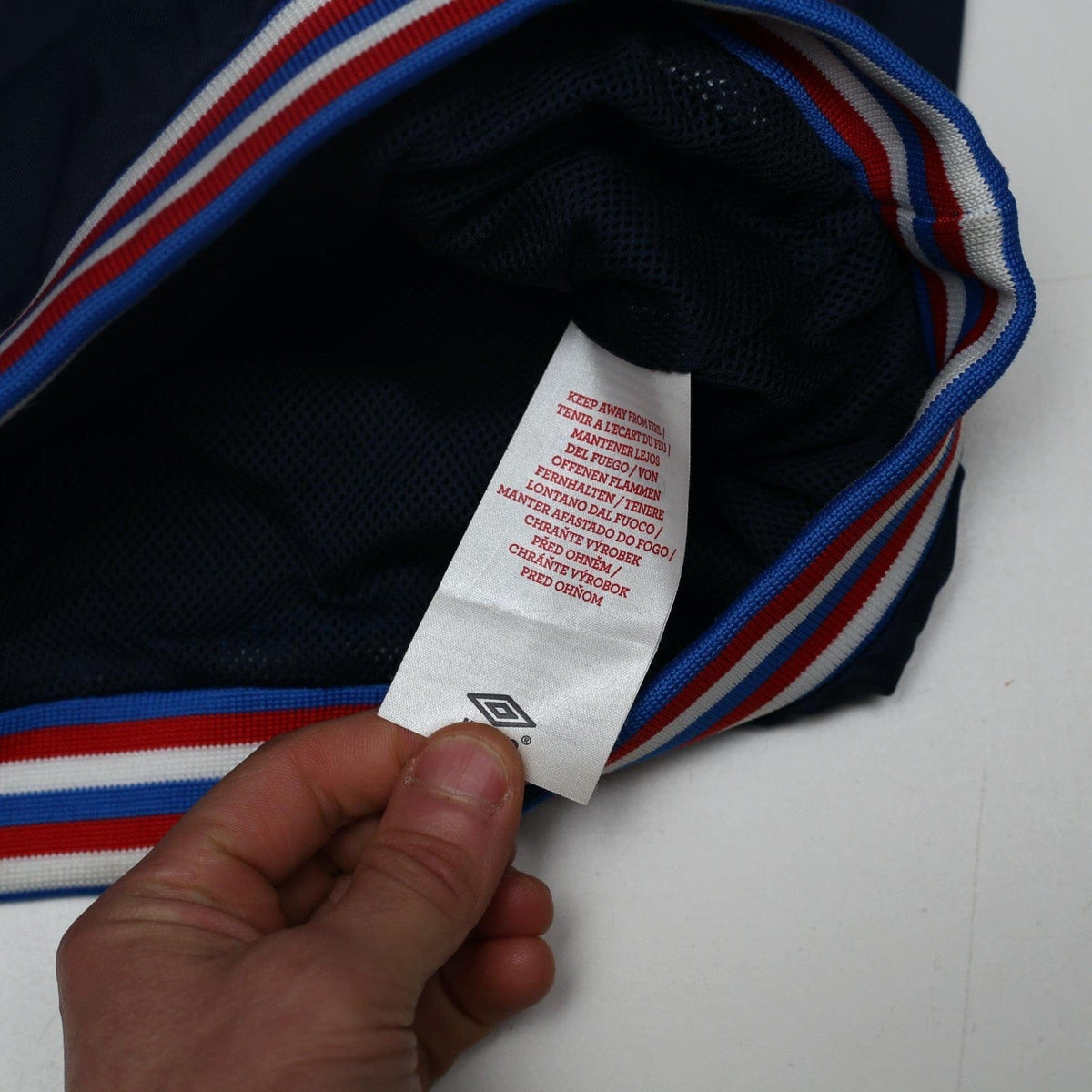 2010/12 England 'Retro 1966' Umbro Football Track Top Anthem Jacket (L)