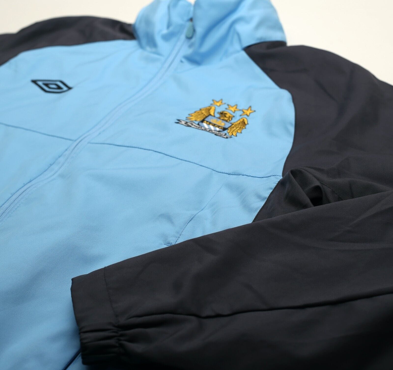 2010/12 MANCHESTER CITY Vintage Umbro Football Hooded Jacket (M)