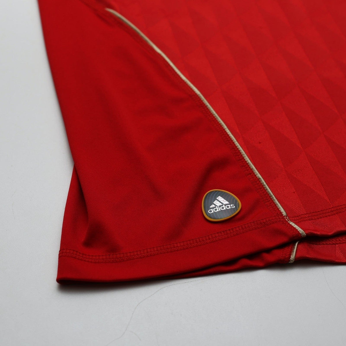 2010/12 Suarez #7 Liverpool Vintage adidas Home Football Shirt (XL)