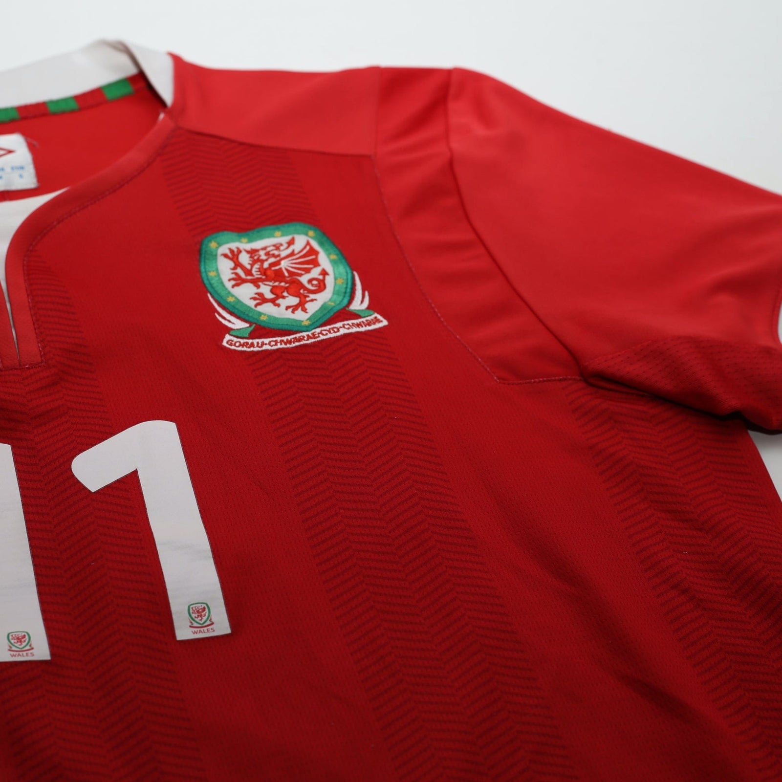 2011/12 Bale #11 Wales Vintage Umbro Home Football Shirt (S)