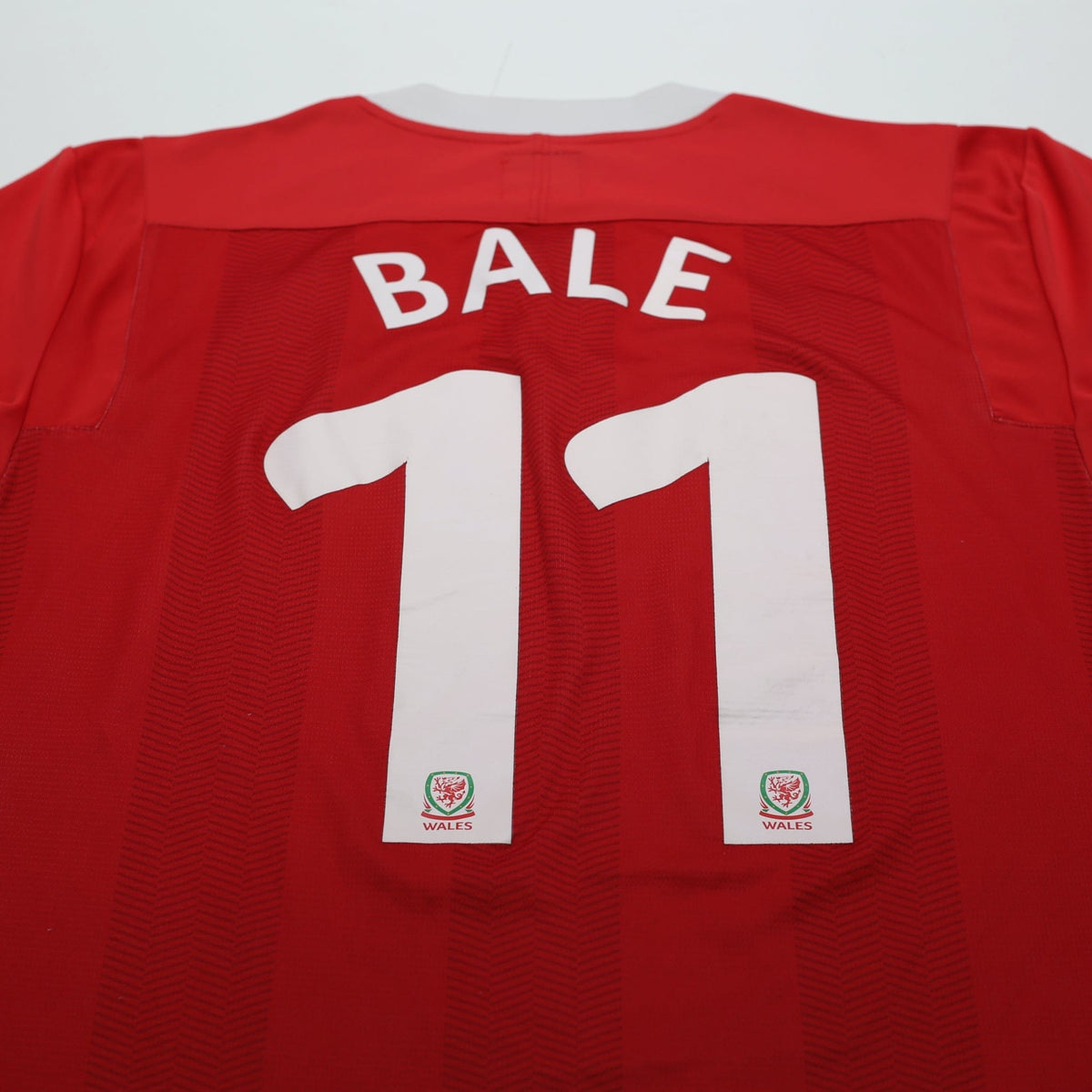 2011/12 Bale #11 Wales Vintage Umbro Home Football Shirt (S)