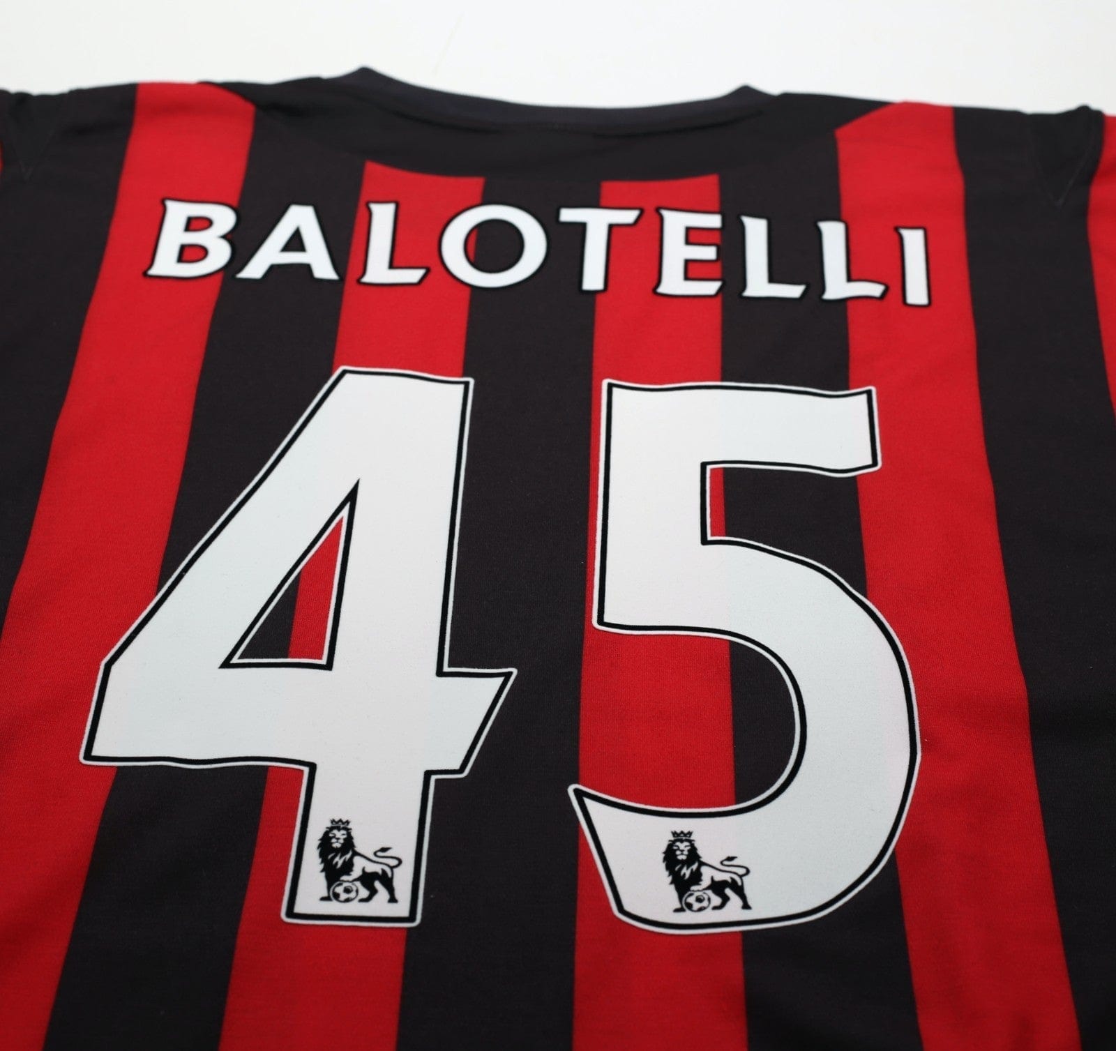 2011/12 BALOTELLI #45 Manchester City Vintage Umbro Away Football Shirt (XL) 46