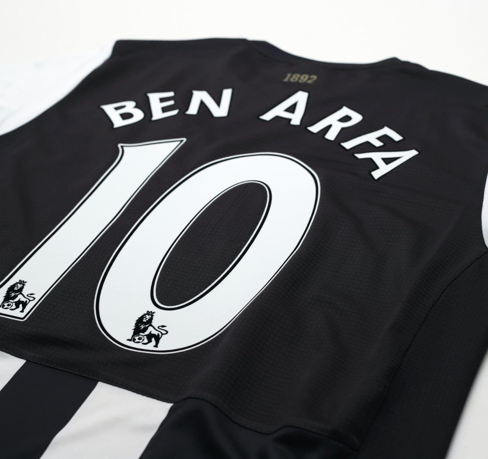 2011/12 BEN ARFA #10 Newcastle United Vintage PUMA Home Football Shirt (M)