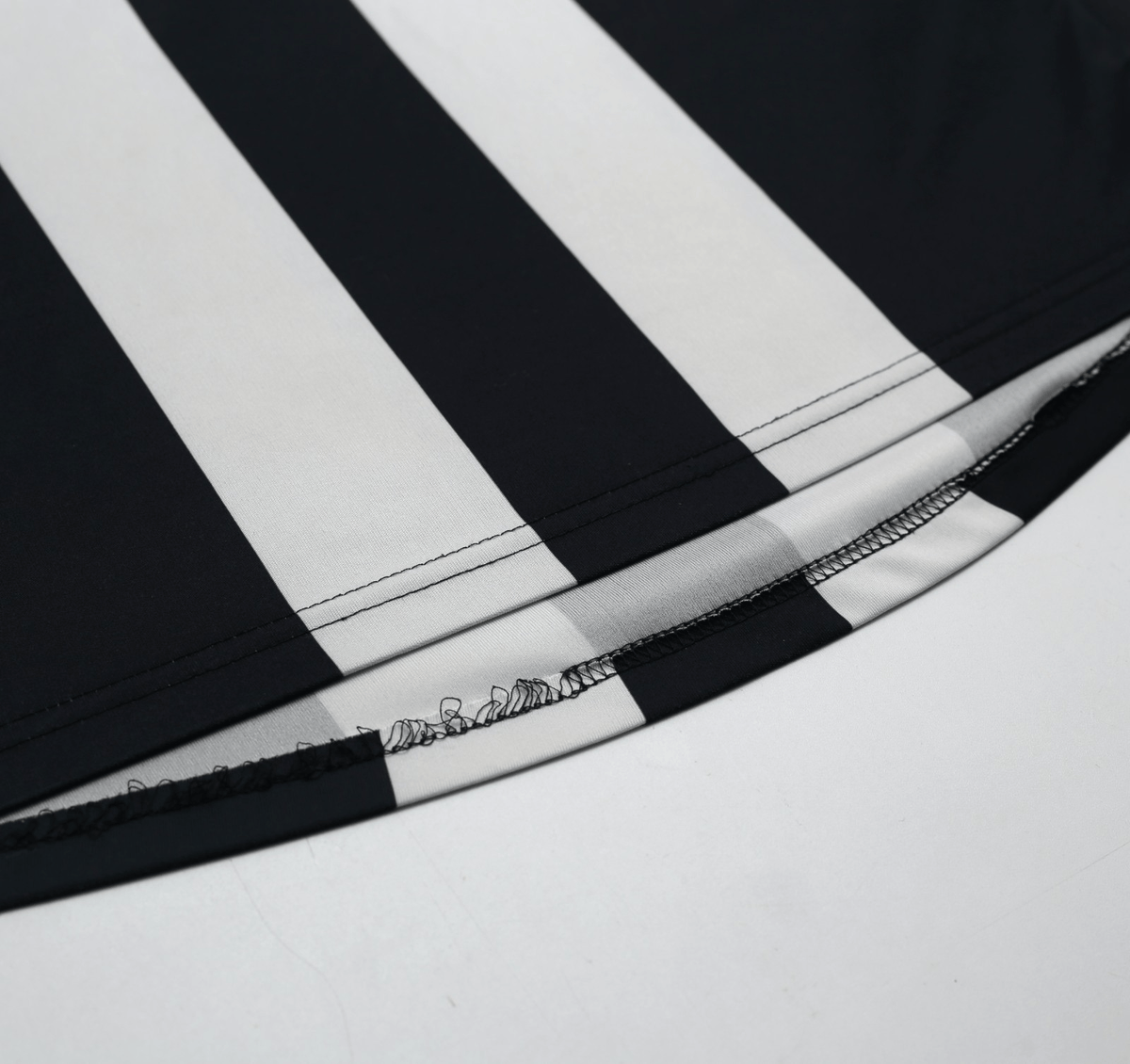 2011/12 BEN ARFA #10 Newcastle United Vintage PUMA Home Football Shirt (M)
