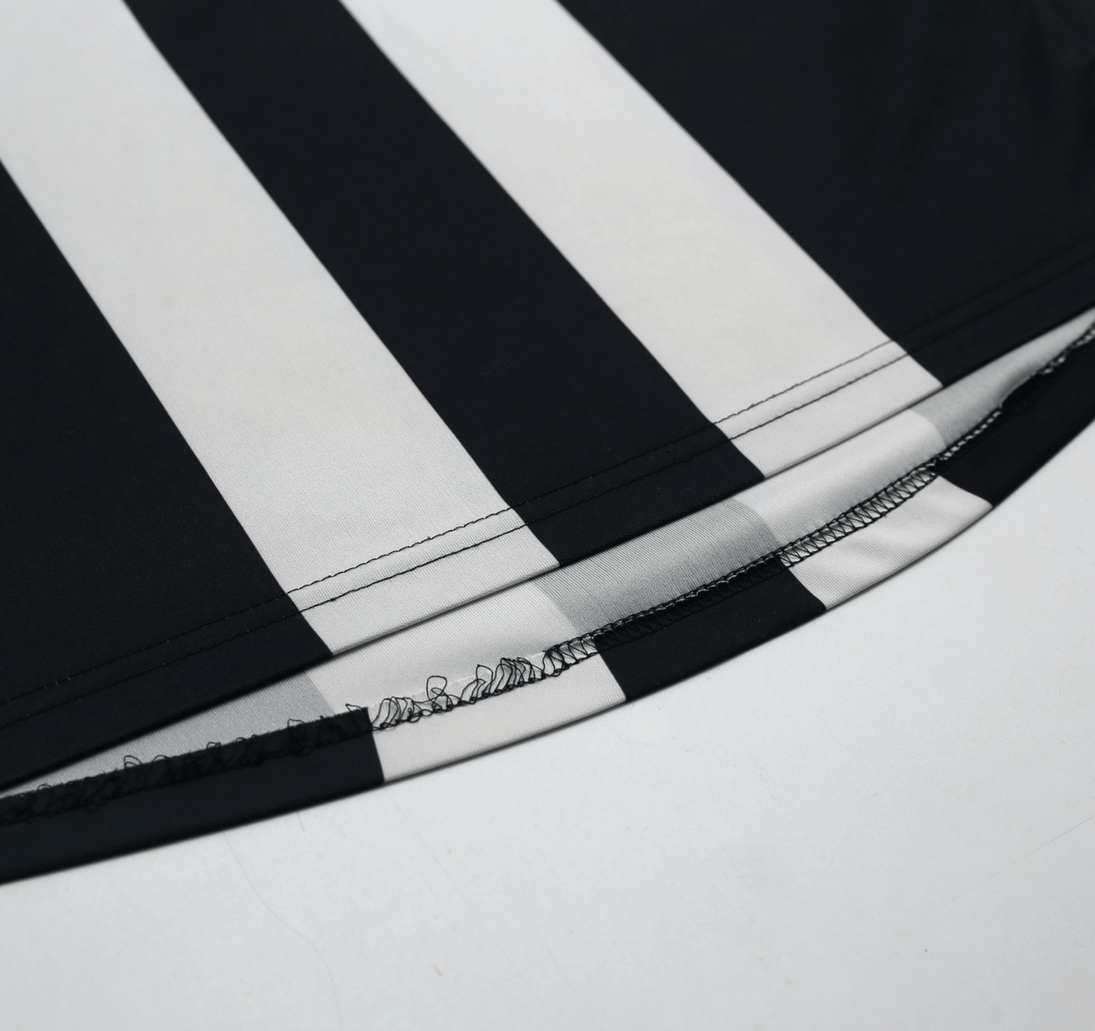 2011/12 BEN ARFA #10 Newcastle United Vintage PUMA Home Football Shirt (M)