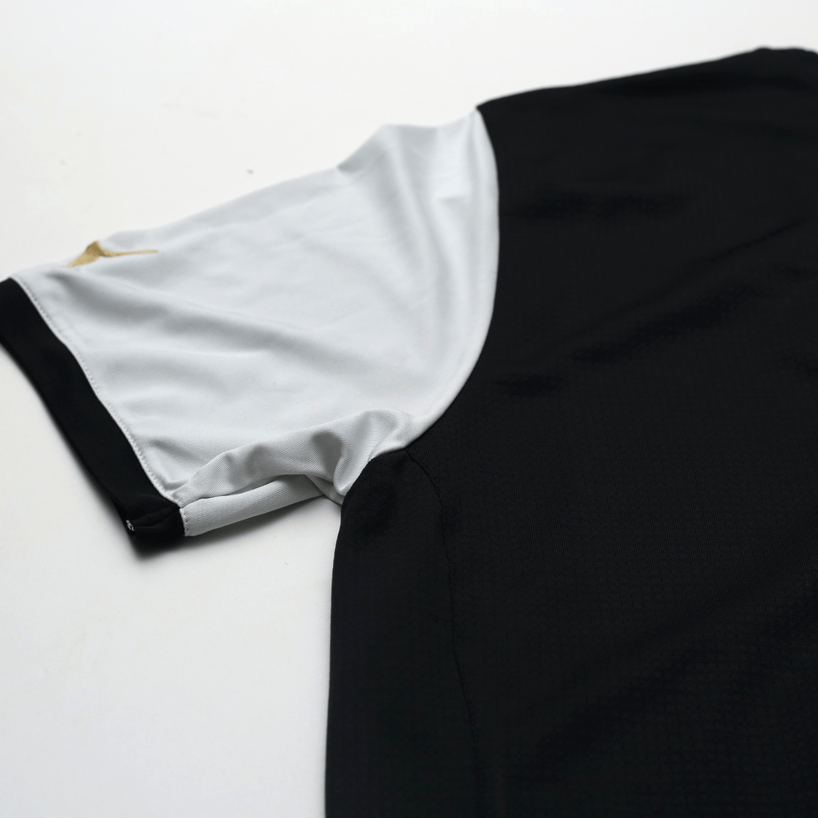 2011/12 Cisse #9 Newcastle United Vintage PUMA Home Football Shirt (L)