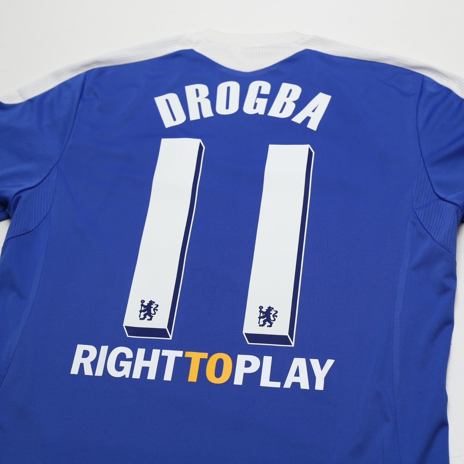 2011/12 Drogba #11 Chelsea Vintage adidas UCL Home Football Shirt (M)