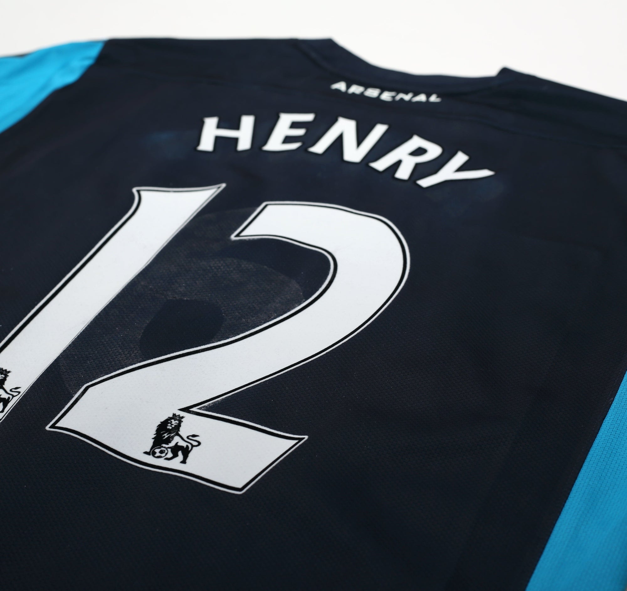 2011/12 HENRY #12 Arsenal Vintage Nike Away Football Shirt (L)