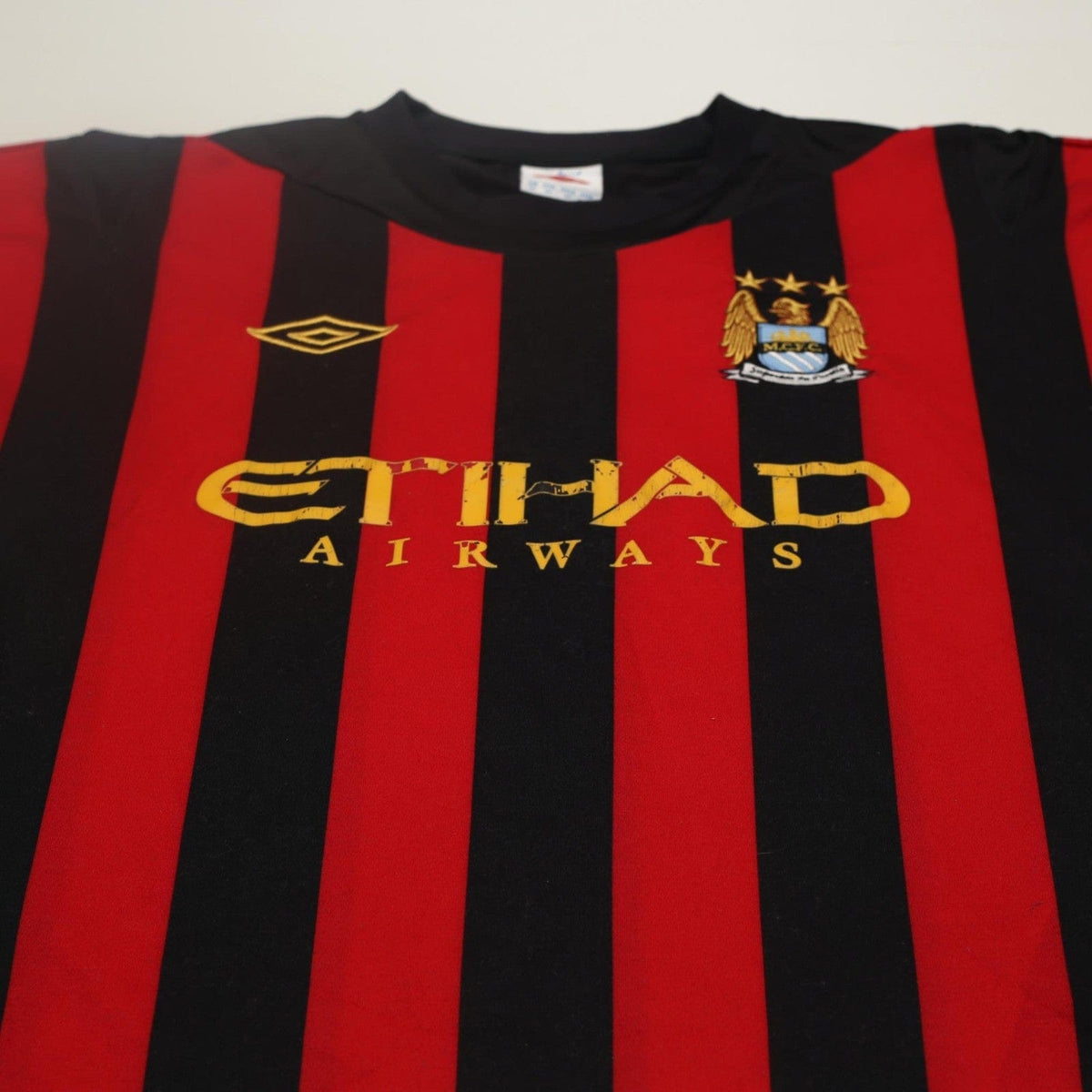 2011/12 Manchester City Vintage Umbro Away Football Shirt (M) 40