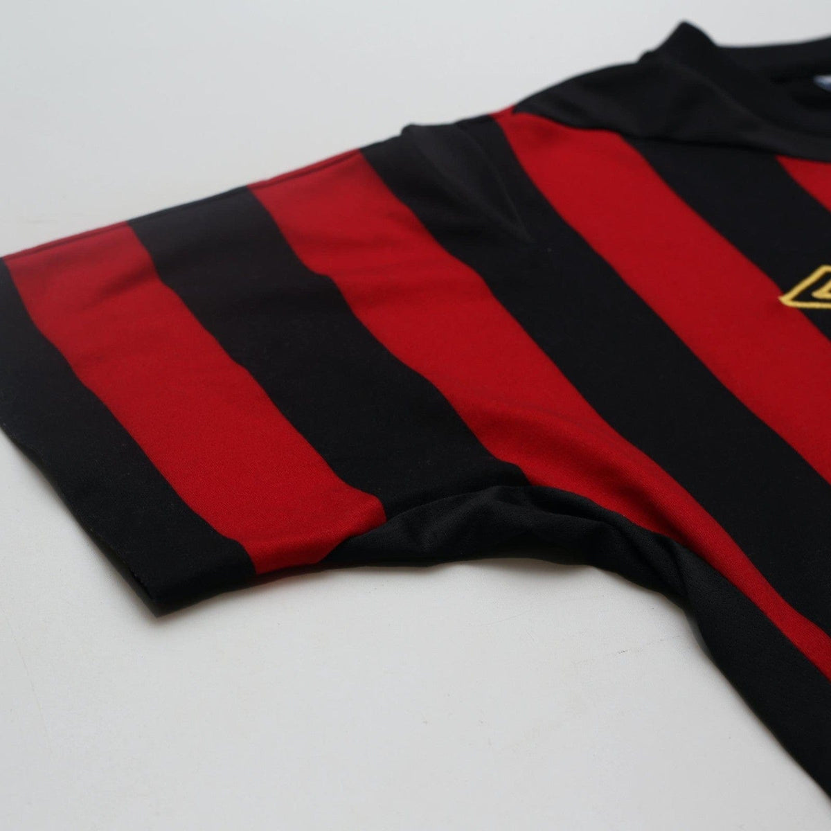 2011/12 Manchester City Vintage Umbro Away Football Shirt (M) 40