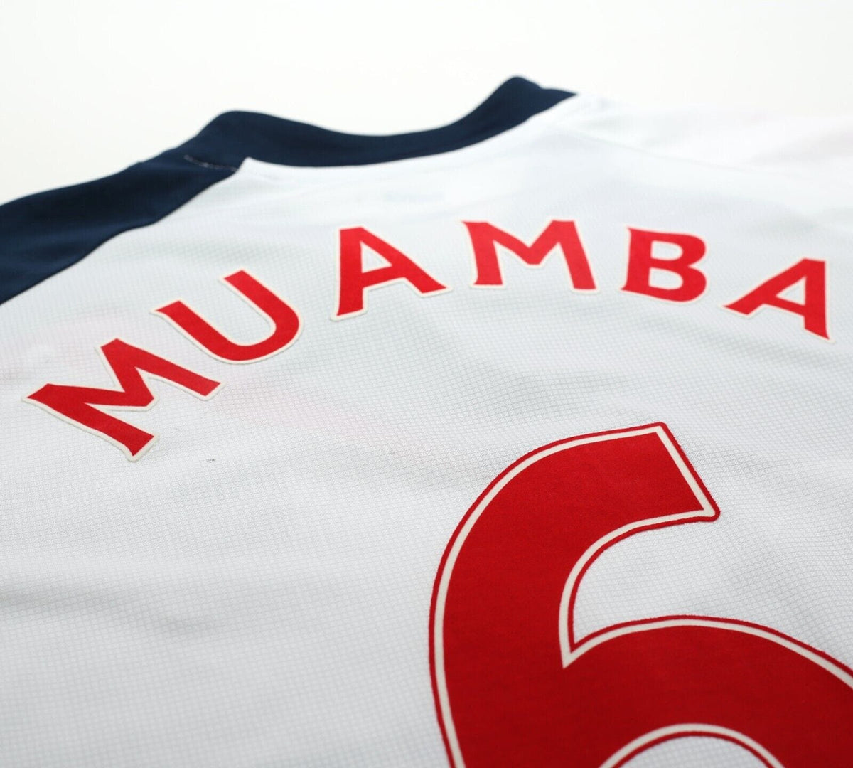 2011/12 MUAMBA #6 Bolton Wanderers Vintage Reebok Home Football Shirt (M/L)