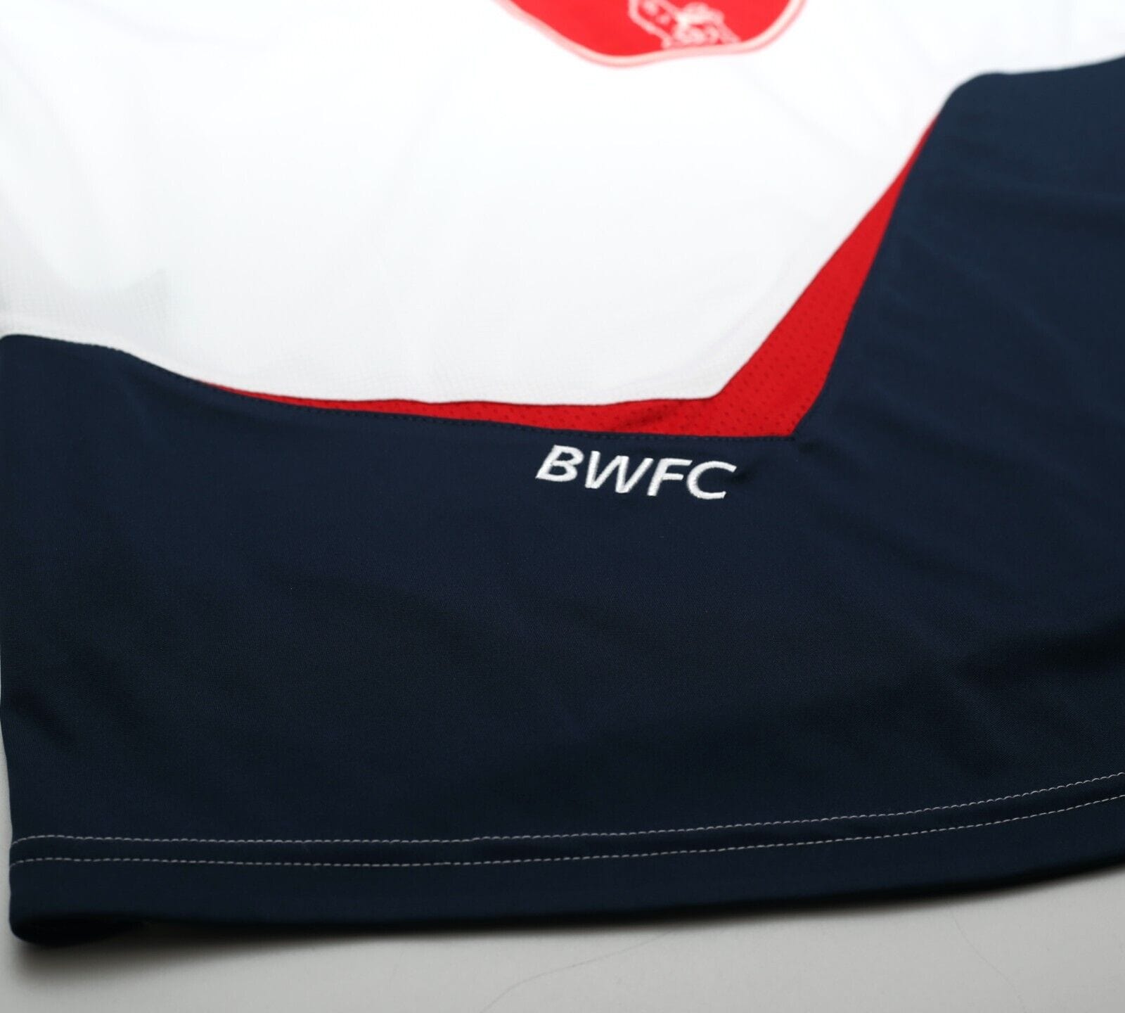 2011/12 MUAMBA #6 Bolton Wanderers Vintage Reebok Home Football Shirt (M/L)