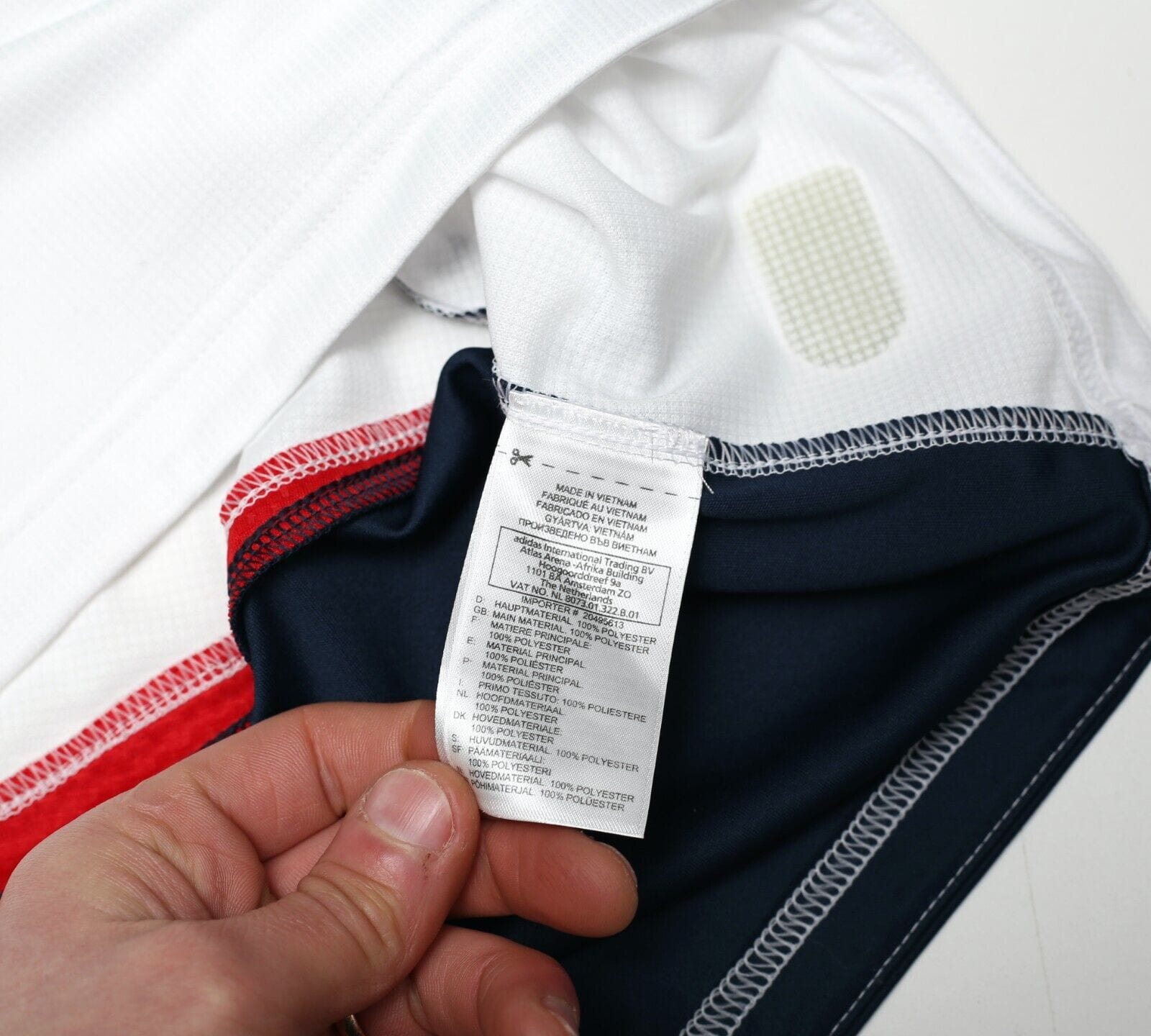 2011/12 MUAMBA #6 Bolton Wanderers Vintage Reebok Home Football Shirt (M/L)