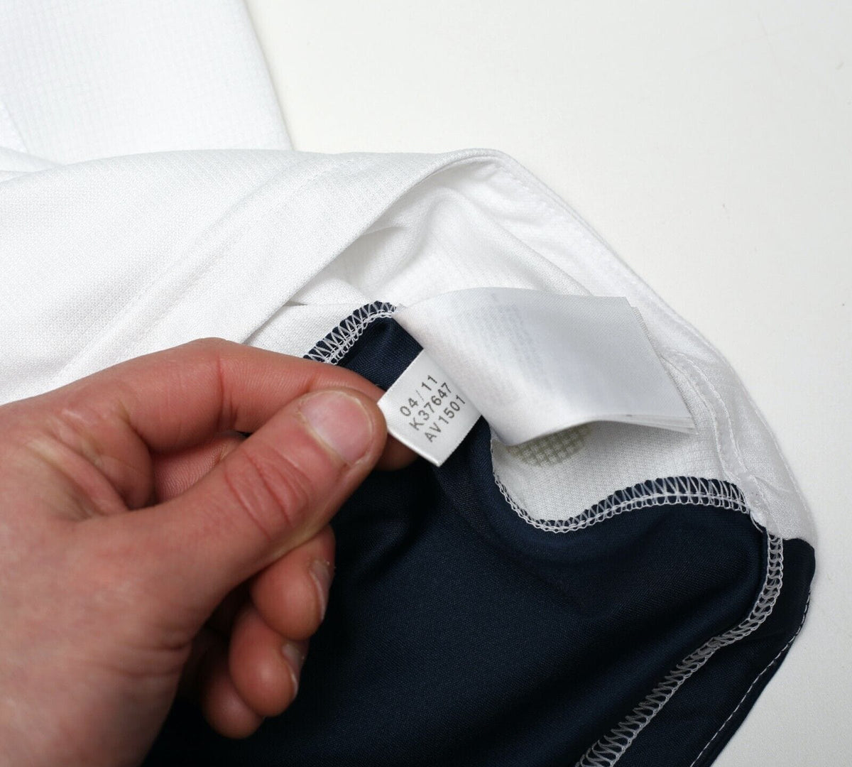 2011/12 MUAMBA #6 Bolton Wanderers Vintage Reebok Home Football Shirt (M/L)