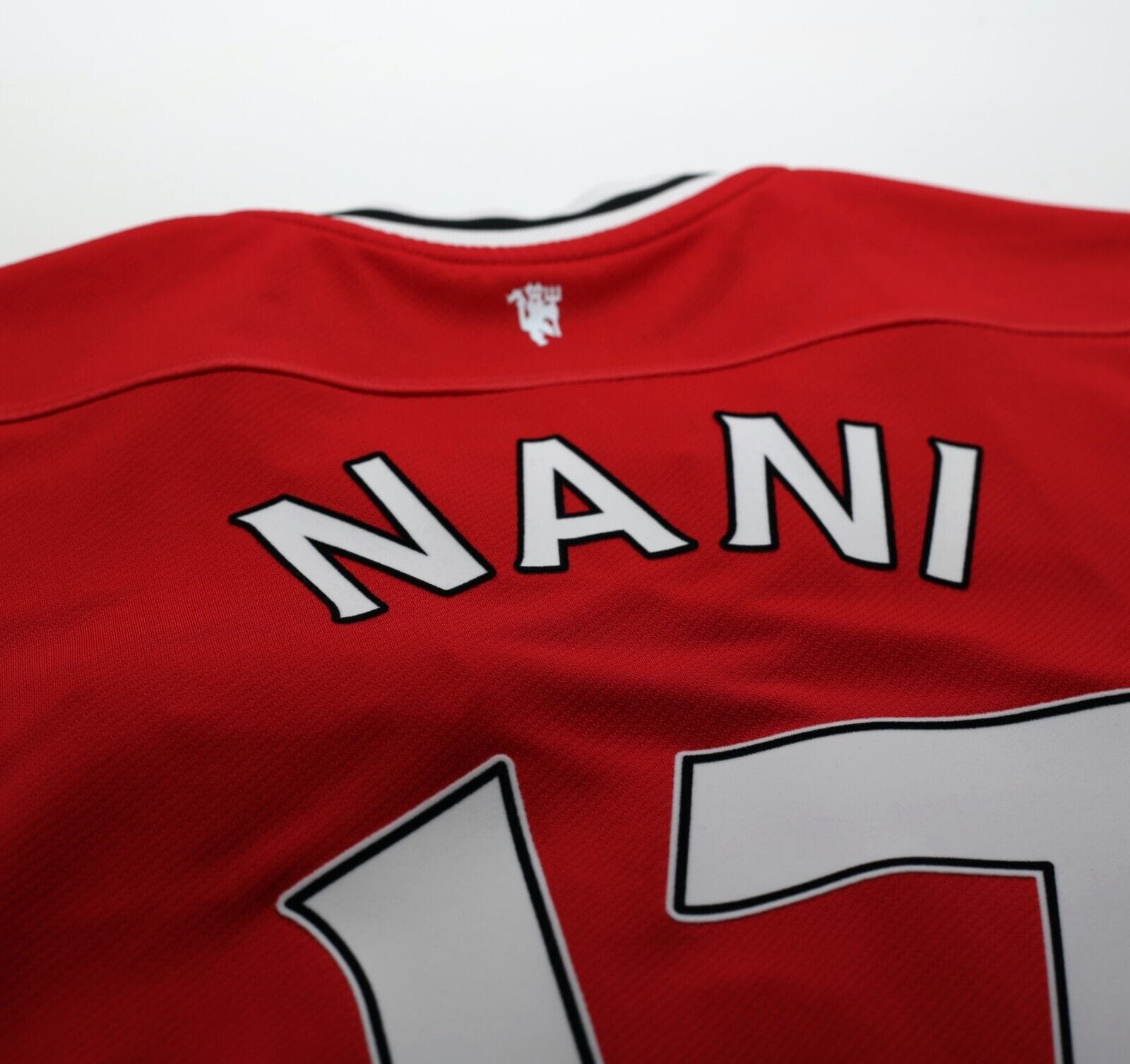 2011/12 NANI #17 Manchester United Vintage Nike Home Football Shirt (M)