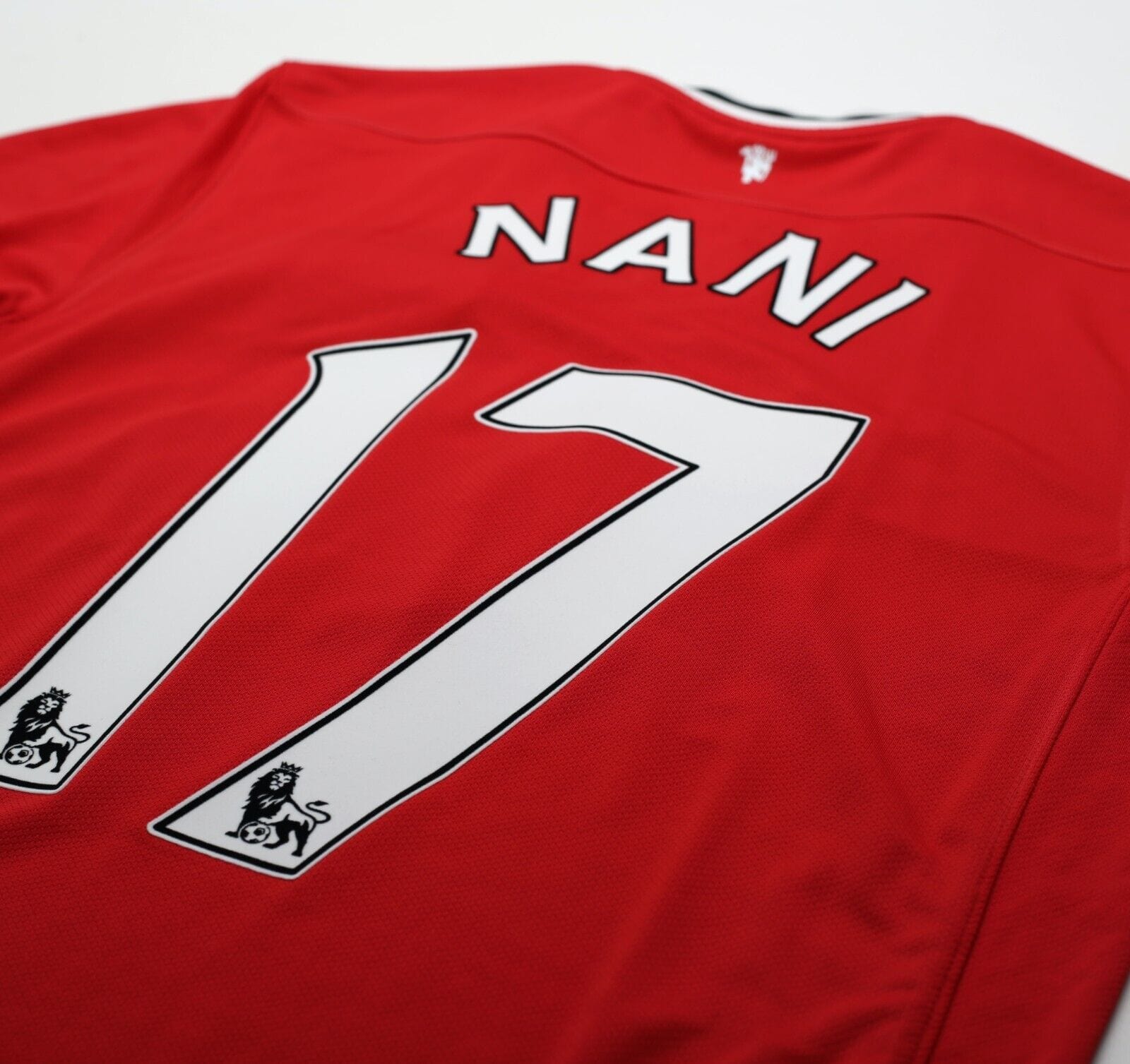 2011/12 NANI #17 Manchester United Vintage Nike Home Football Shirt (M)