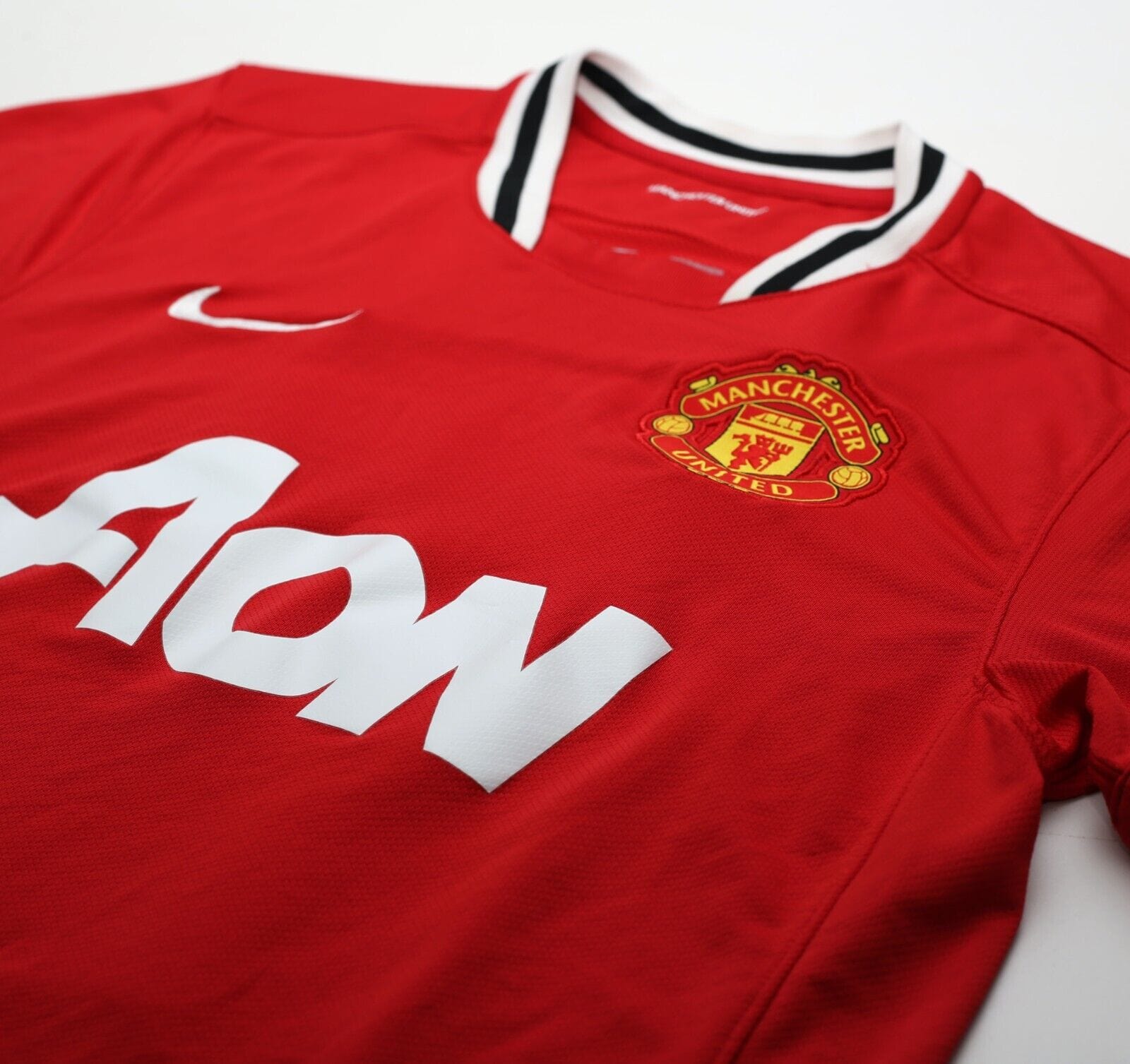 2011/12 NANI #17 Manchester United Vintage Nike Home Football Shirt (M)