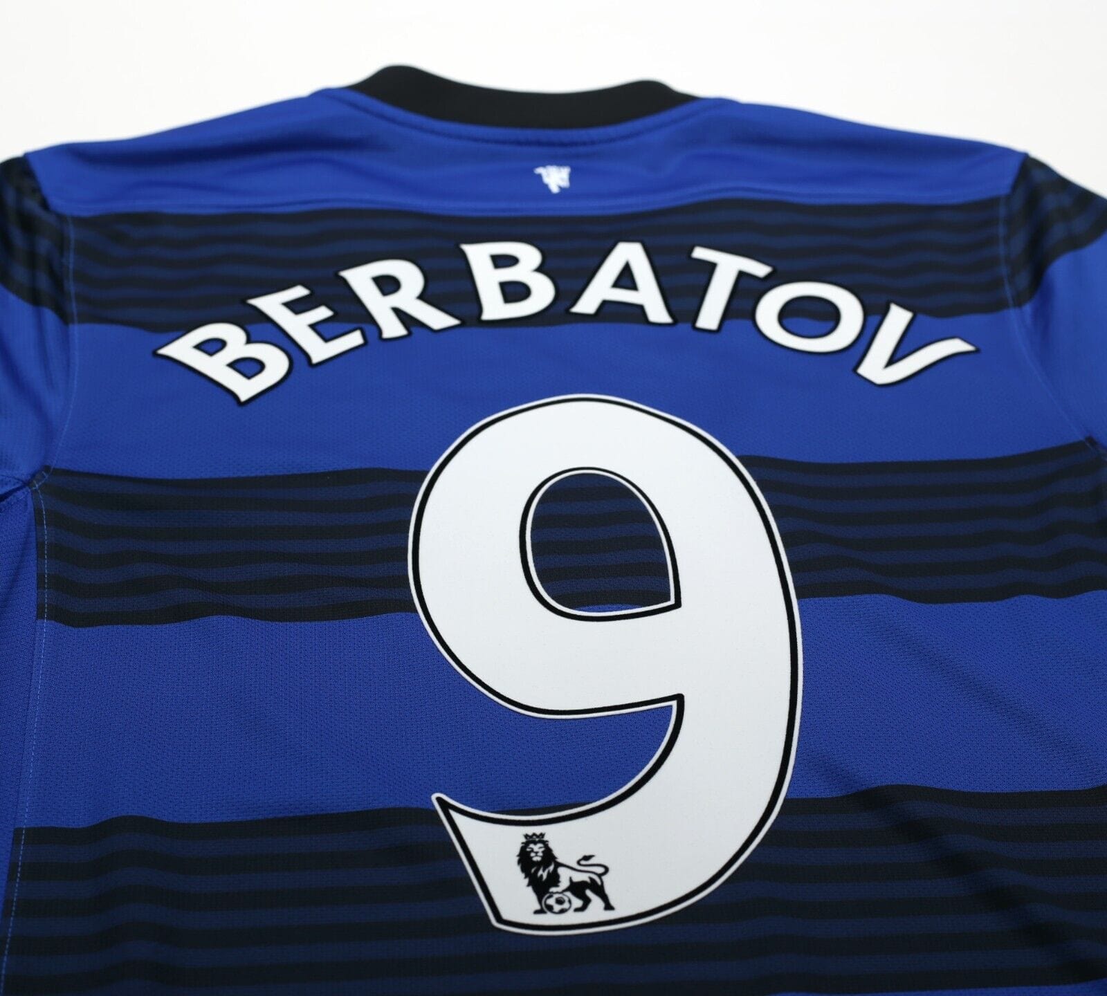 2011/13 BERBATOV #9 Manchester United Vintage Nike Away Football Shirt (S)