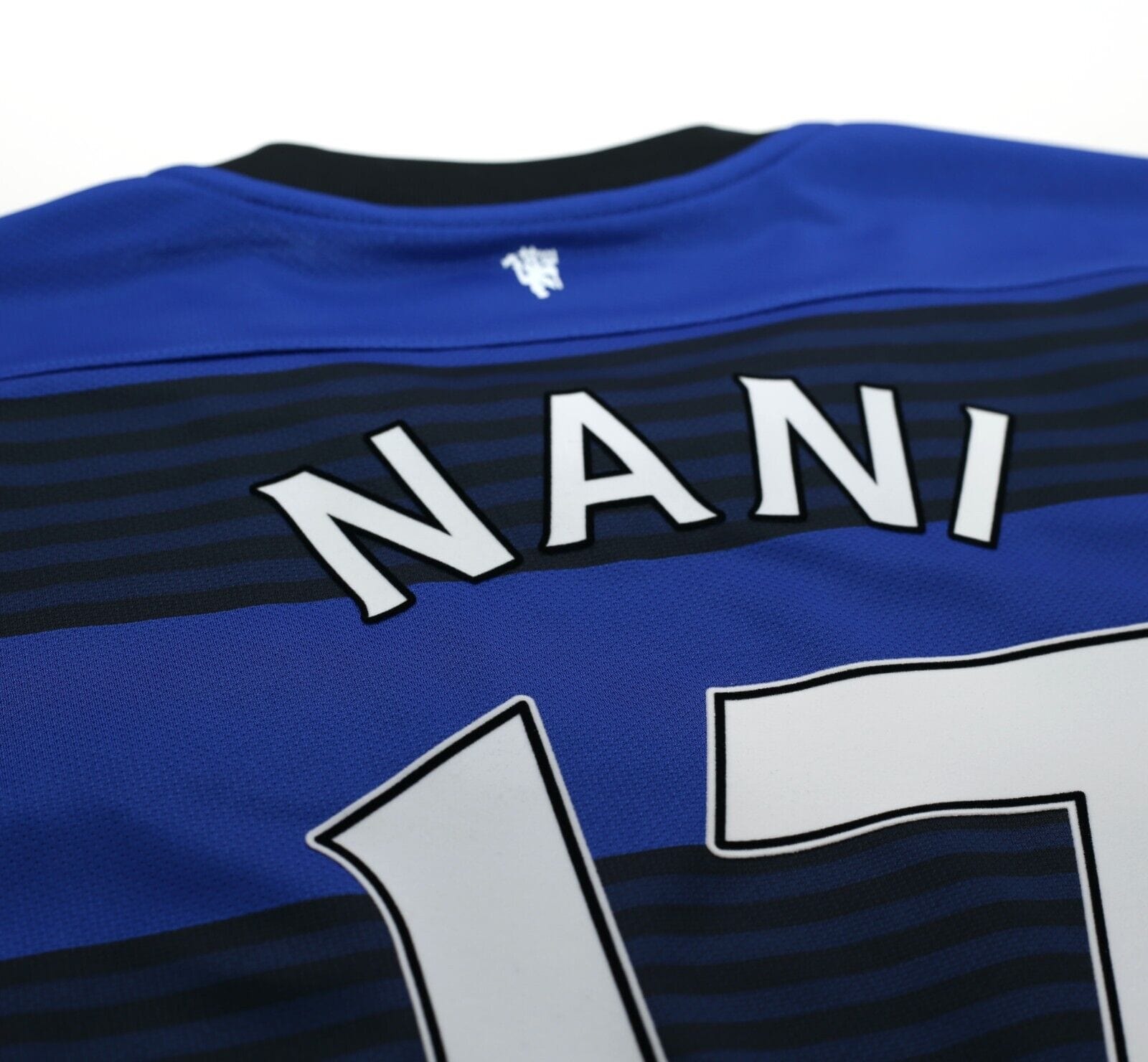 2011/13 NANI #17 Manchester United Vintage Nike Away Football Shirt (L)