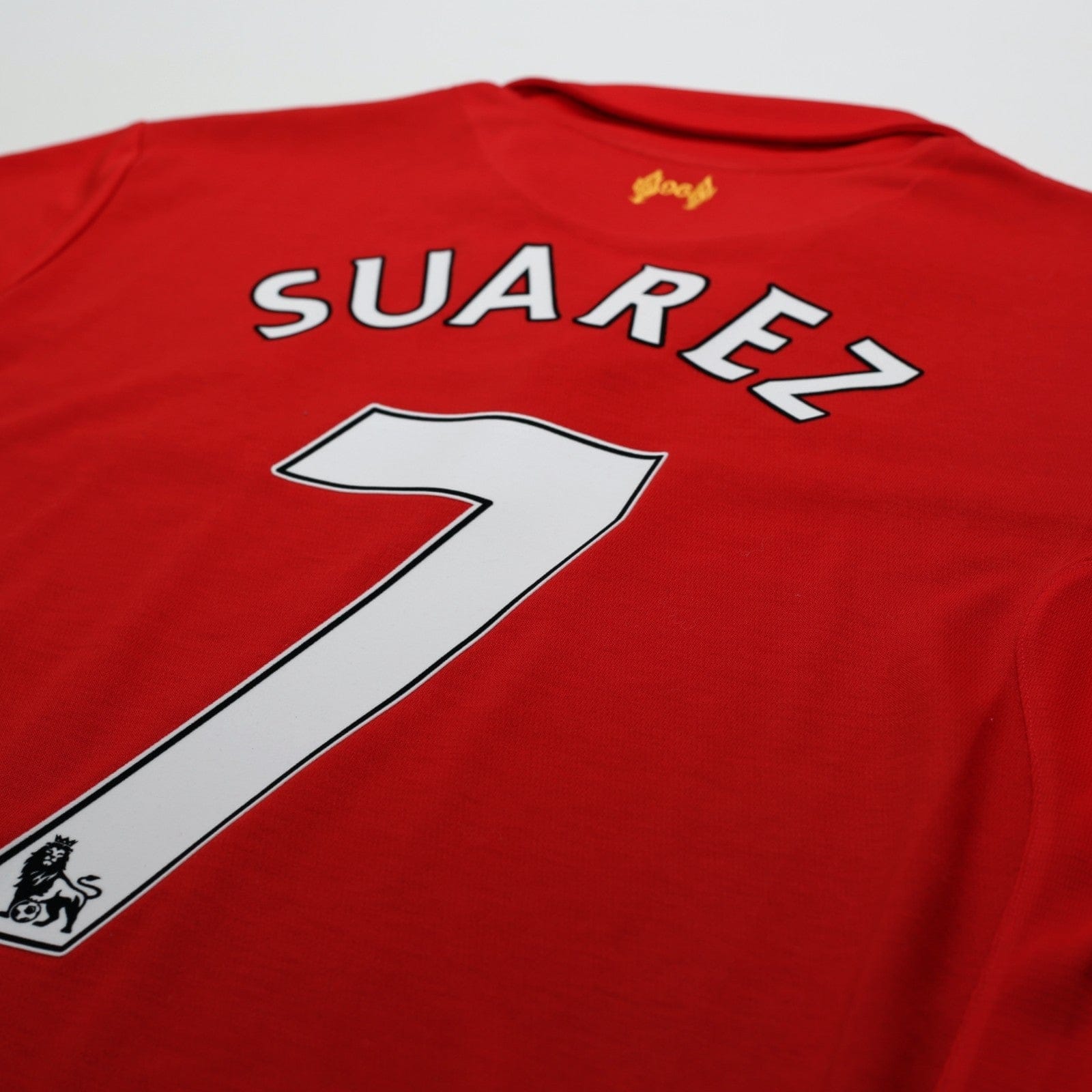 2012/13 Suarez #7 Liverpool Vintage Warrior Home Football Shirt (L)