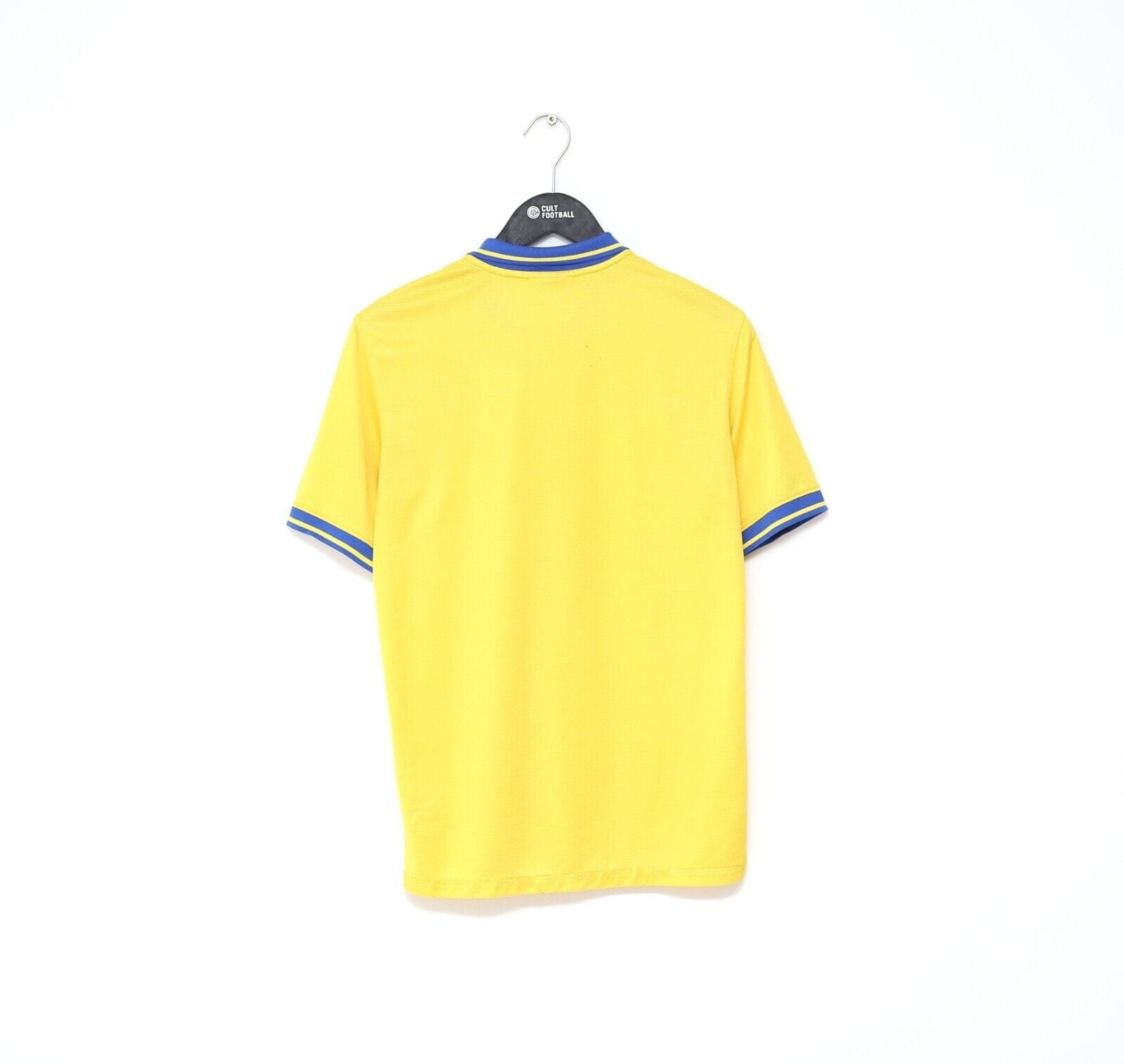 Buy Official 2010-11 Brazil Nike Core Polyester T-Shirt (Yellow)