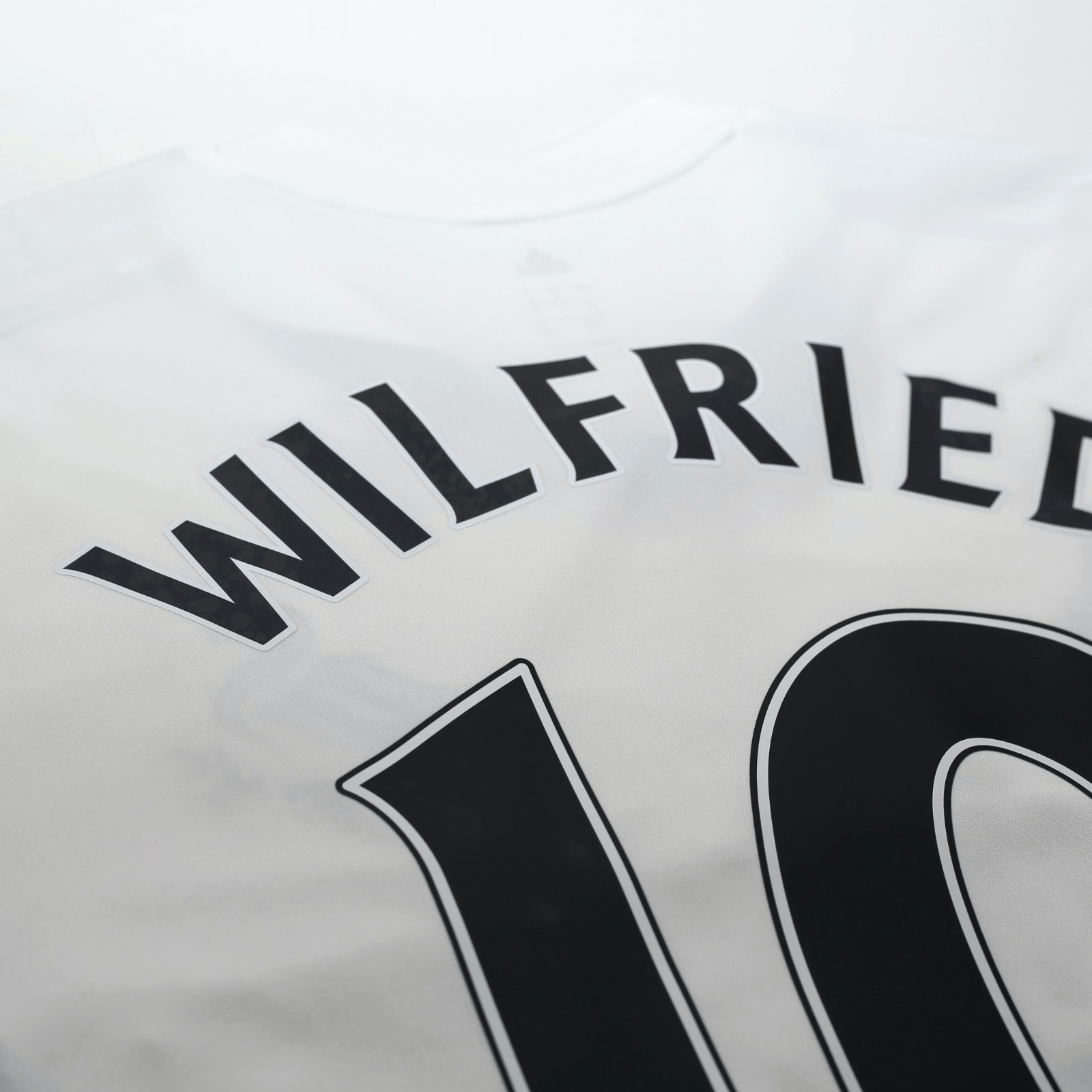 2013/14 Wilfried Bony #10 Swansea City Vintage adidas Home Football Shirt (L)