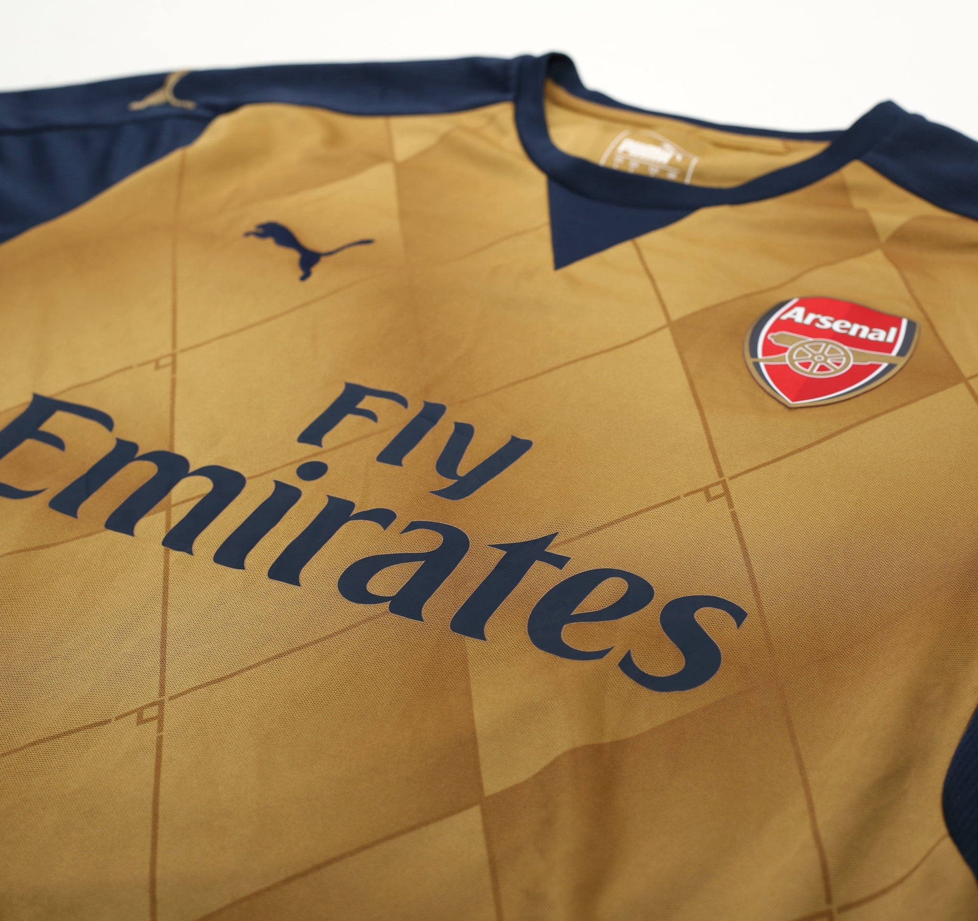 2015/16 ARSENAL Vintage PUMA Away Football Shirt (L)