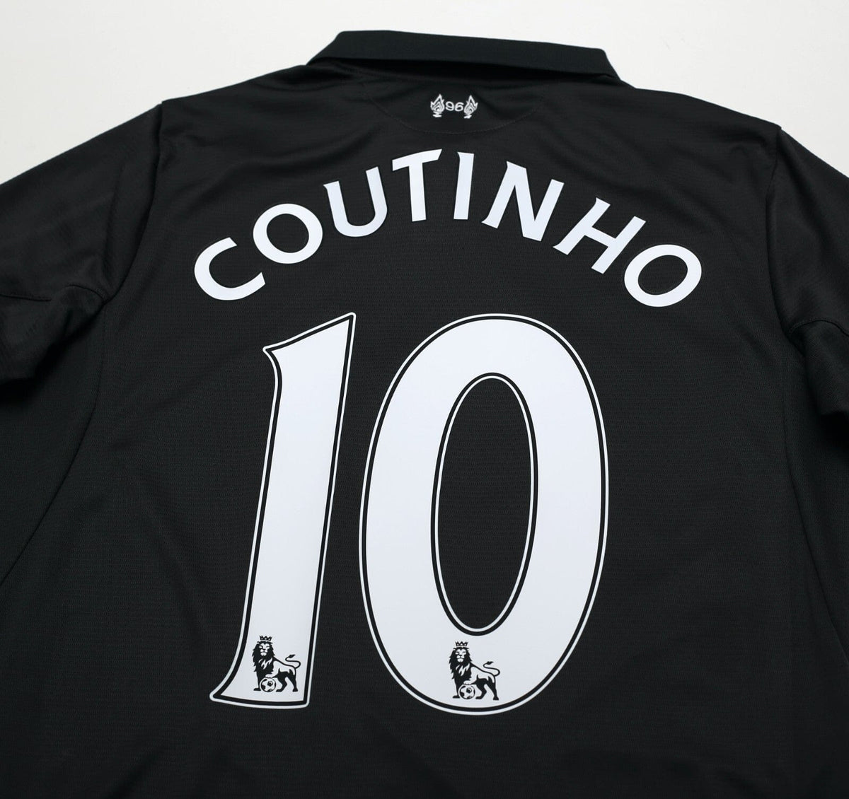 2015/16 COUTINHO #10 Liverpool Vintage New Balance Third Football Shirt (M)