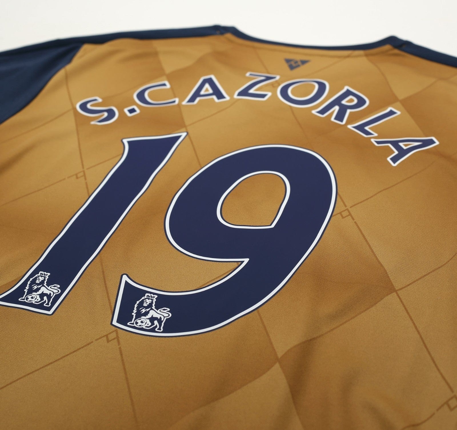 2015/16 S. CAZORLA #19 Arsenal Vintage PUMA Away Football Shirt (XL)
