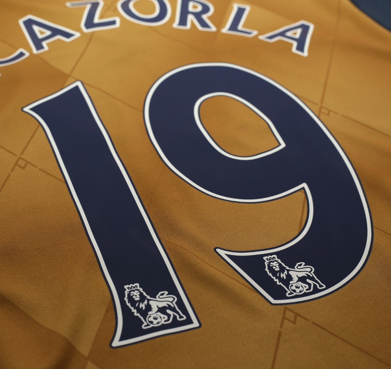 2015/16 S. CAZORLA #19 Arsenal Vintage PUMA Away Football Shirt (XL)