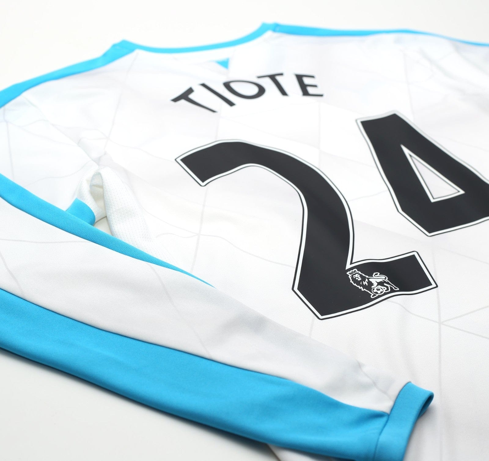 2015/16 TIOTE #24 Newcastle Utd Vintage PUMA Long Sleeve Away Football Shirt (M)