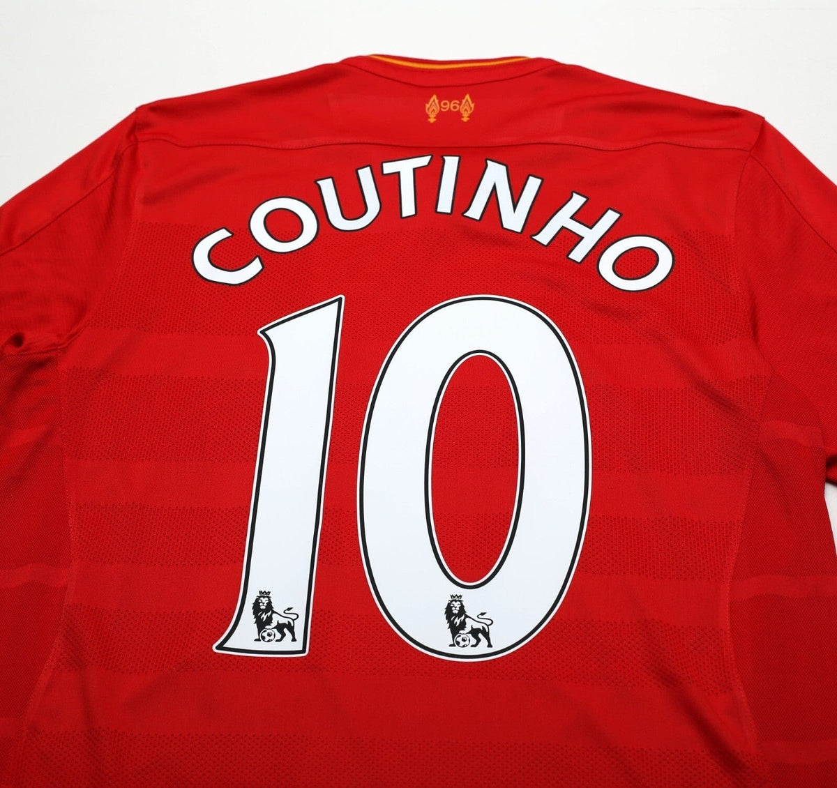 2016/17 COUTINHO #10 Liverpool Vintage New Balance Home Football Shirt (M)