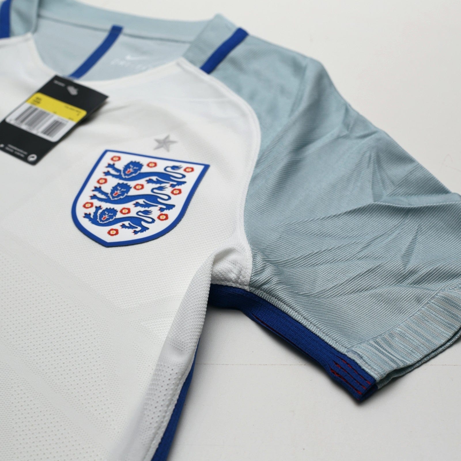 2016/17 England Nike Kitroom Player Issue Home Shirt (S) BNIB Euro 2016