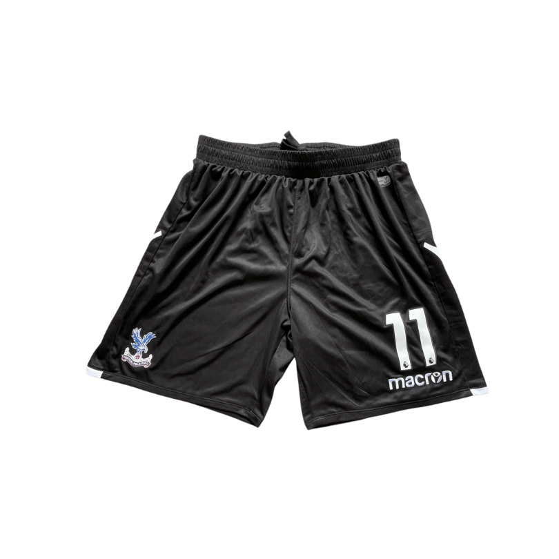2017-18 Crystal Palace New shorts 11 Zaha M